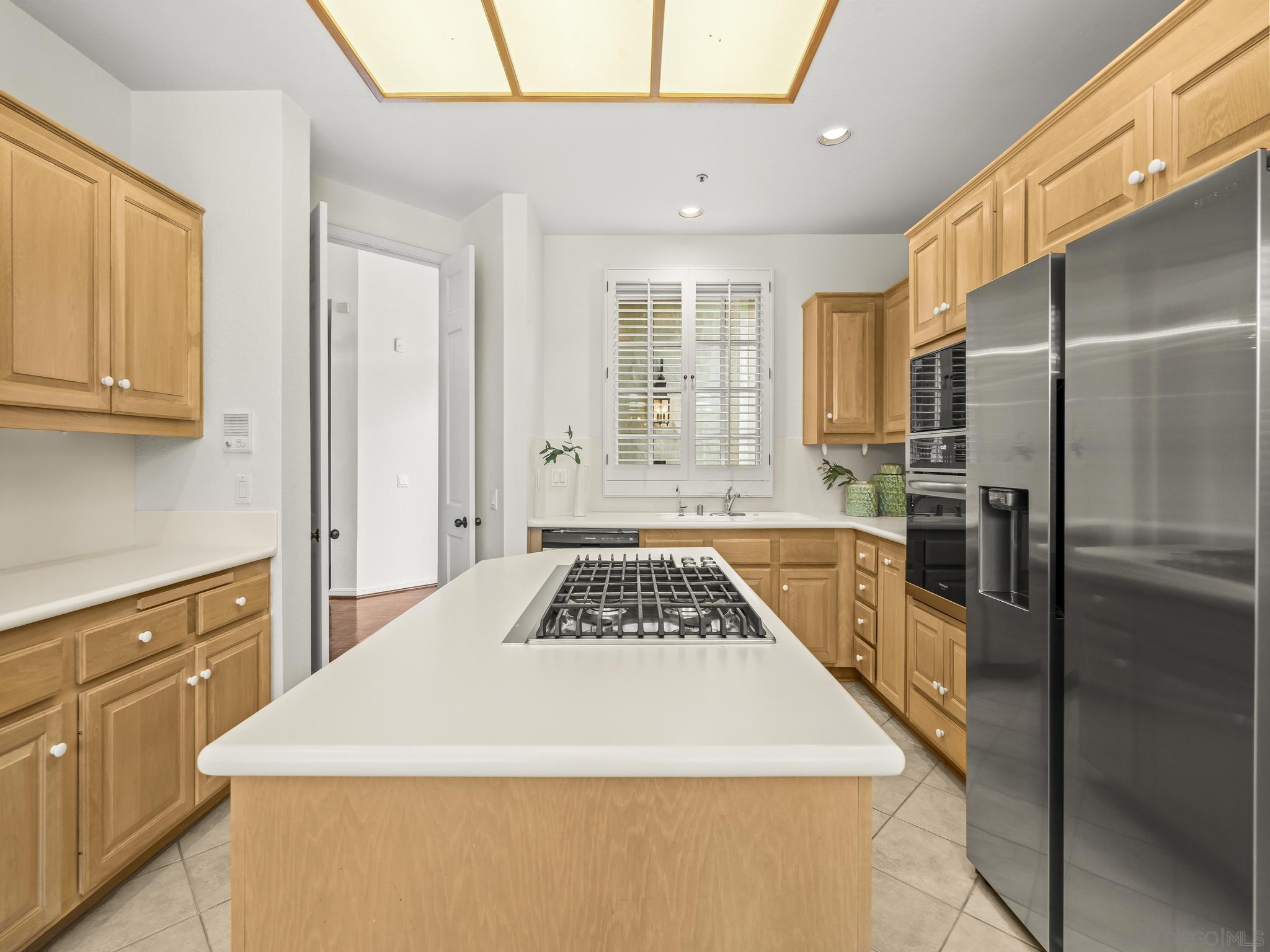 Detail Gallery Image 27 of 59 For 14145  Steeple Chase Row, San Diego,  CA 92130 - 3 Beds | 2/1 Baths