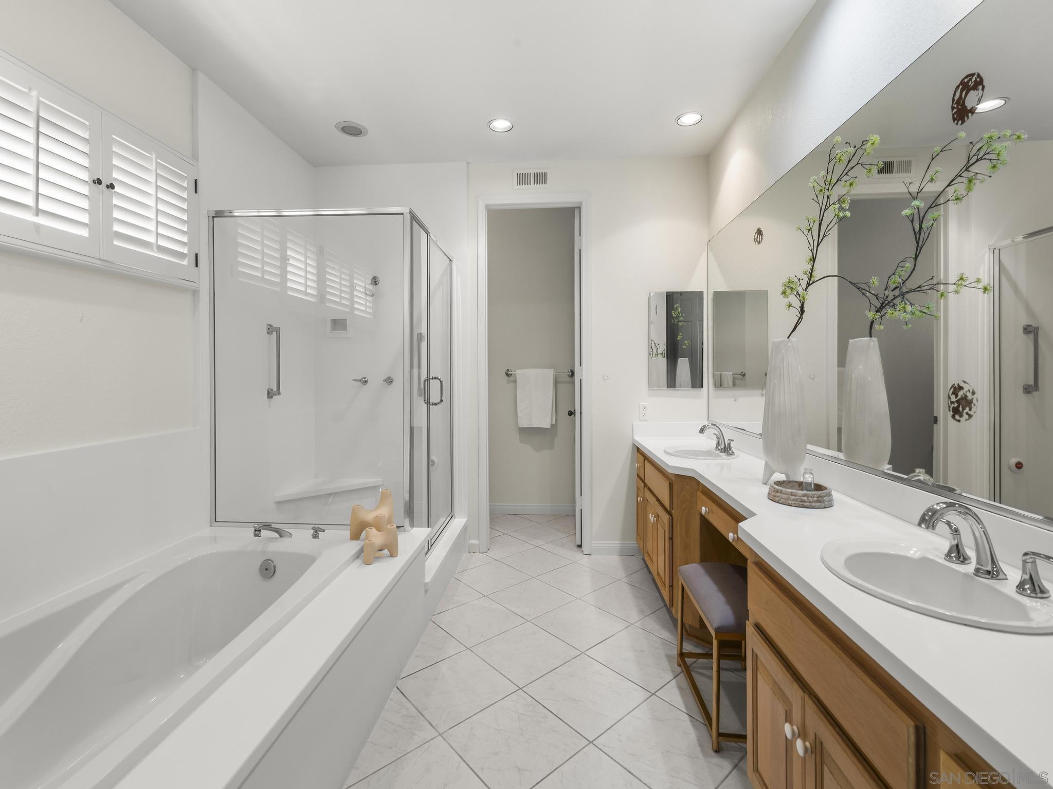 Detail Gallery Image 31 of 59 For 14145  Steeple Chase Row, San Diego,  CA 92130 - 3 Beds | 2/1 Baths