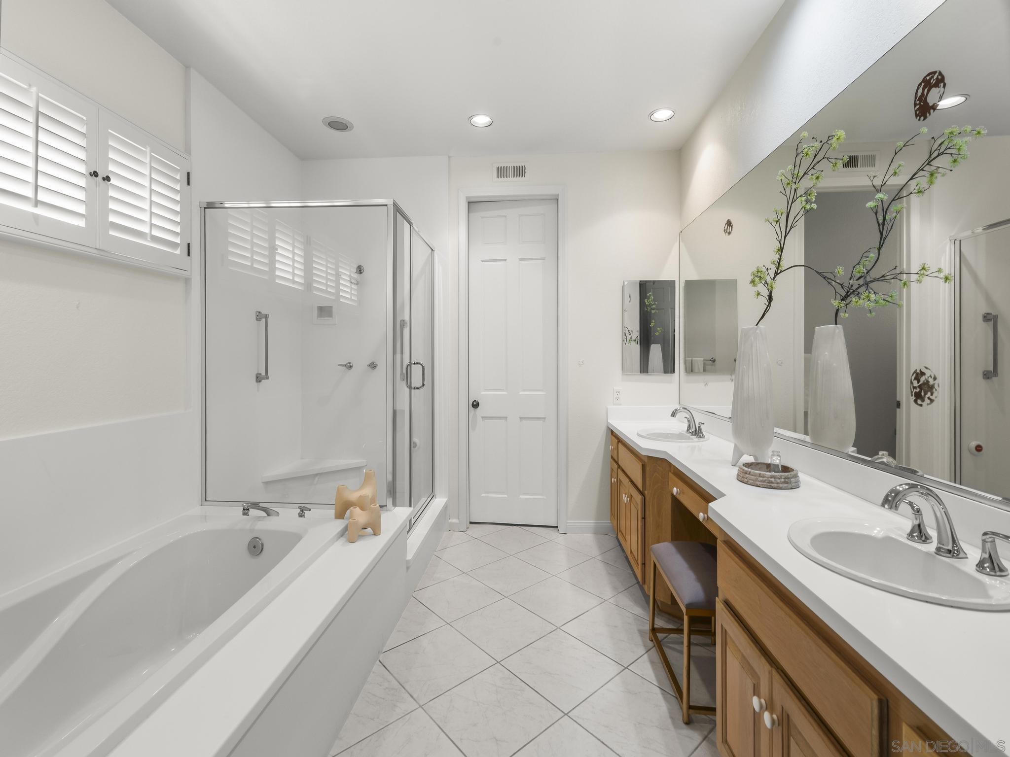 Detail Gallery Image 32 of 59 For 14145  Steeple Chase Row, San Diego,  CA 92130 - 3 Beds | 2/1 Baths