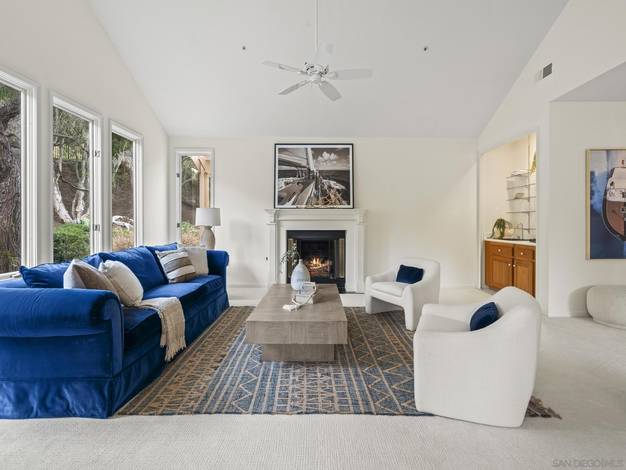 Detail Gallery Image 5 of 59 For 14145  Steeple Chase Row, San Diego,  CA 92130 - 3 Beds | 2/1 Baths