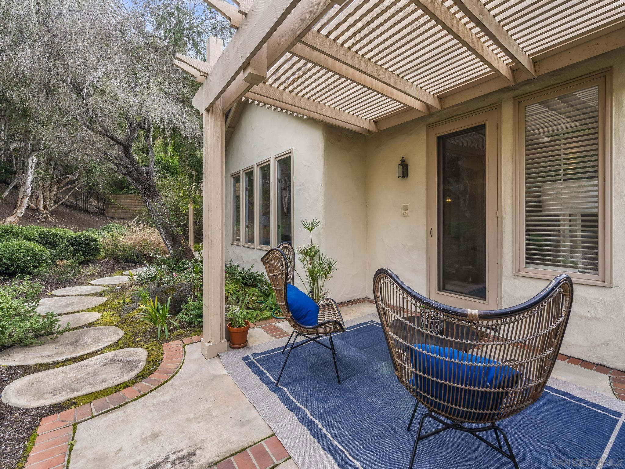 Detail Gallery Image 45 of 59 For 14145  Steeple Chase Row, San Diego,  CA 92130 - 3 Beds | 2/1 Baths