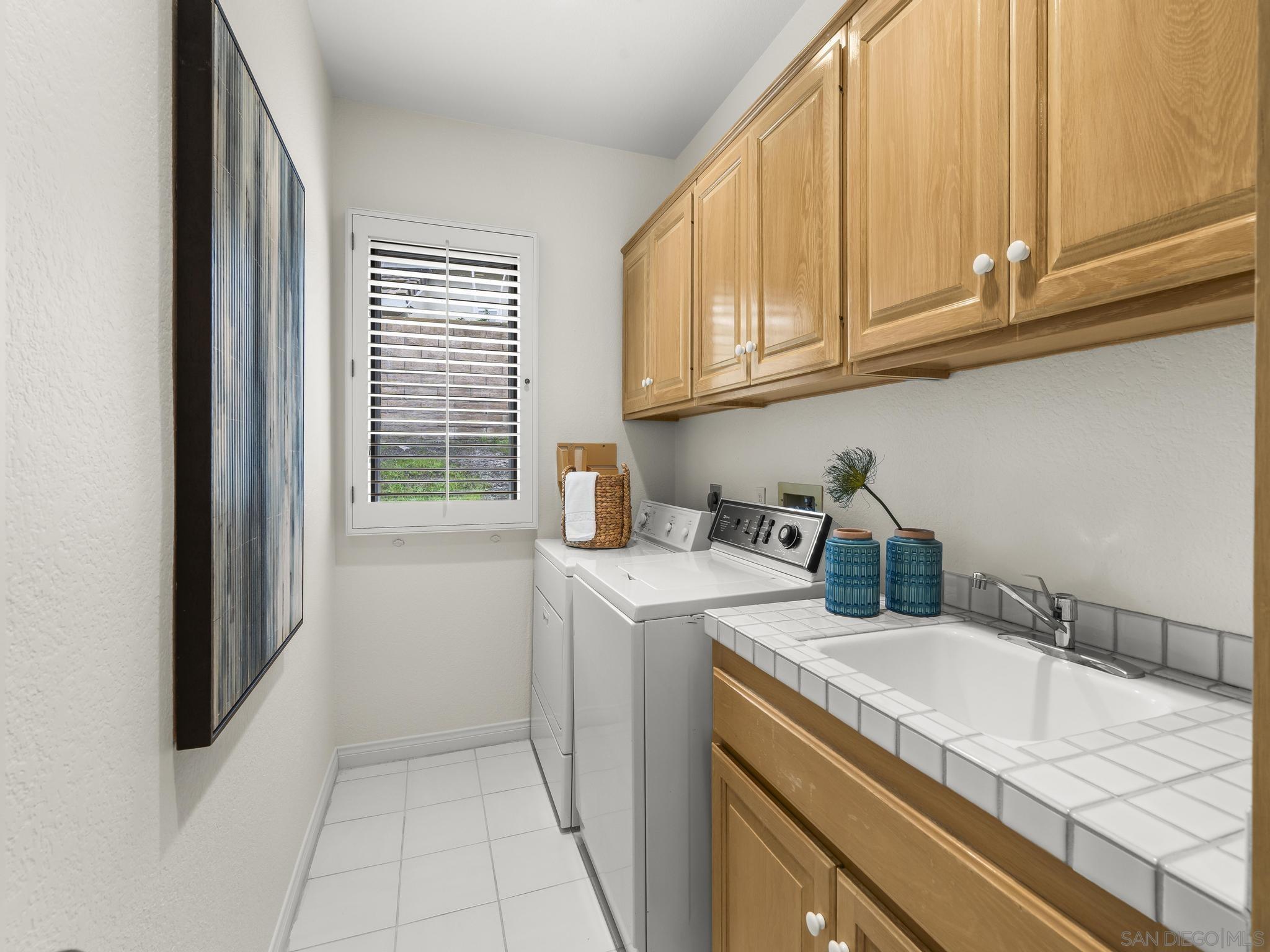 Detail Gallery Image 46 of 59 For 14145  Steeple Chase Row, San Diego,  CA 92130 - 3 Beds | 2/1 Baths