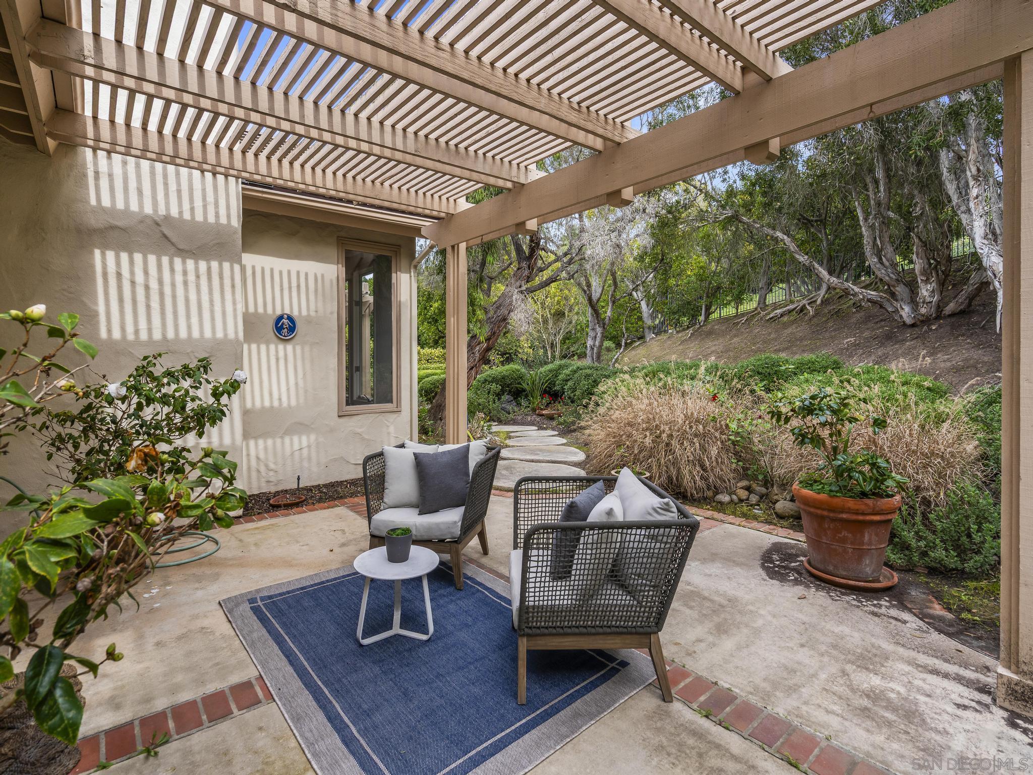 Detail Gallery Image 48 of 59 For 14145  Steeple Chase Row, San Diego,  CA 92130 - 3 Beds | 2/1 Baths