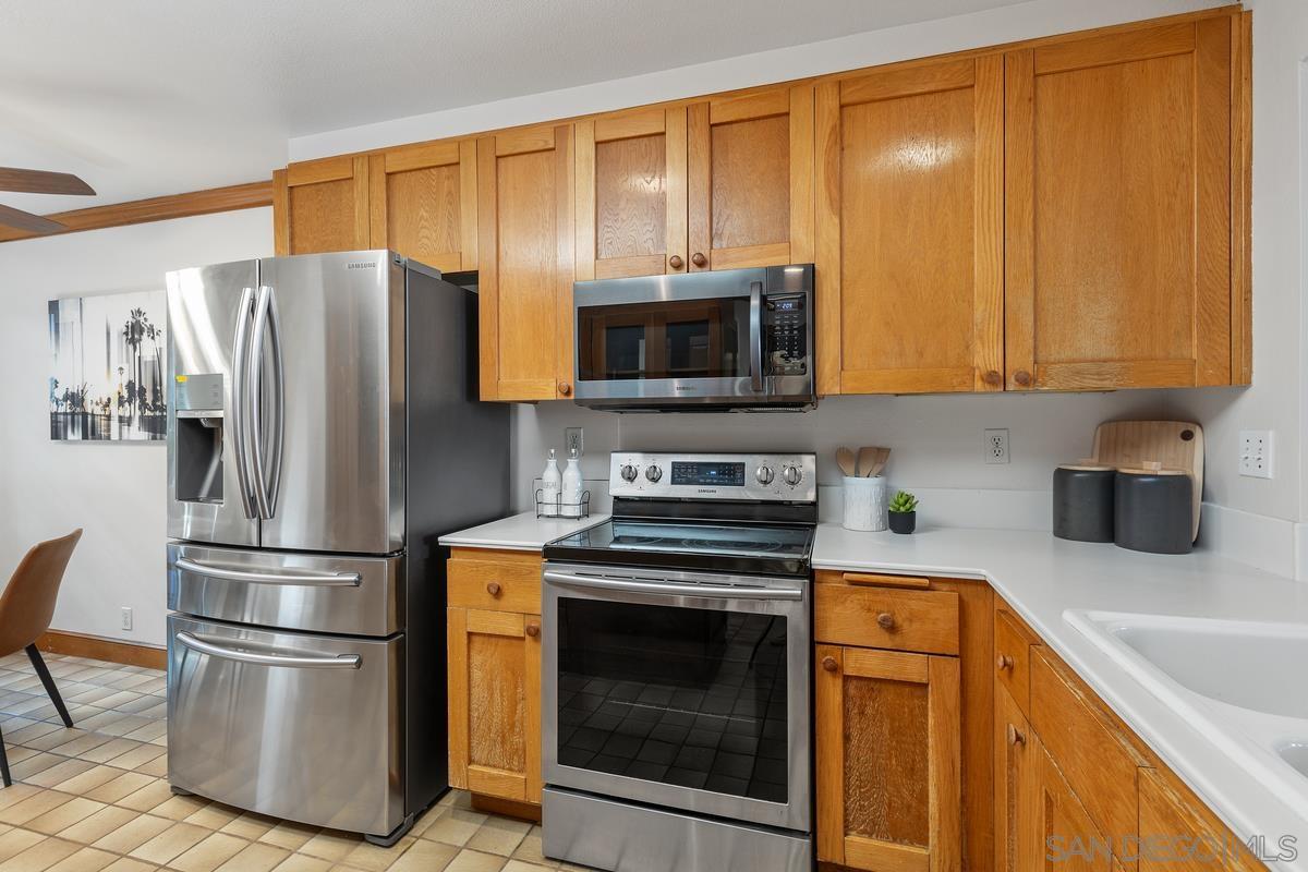 Detail Gallery Image 14 of 35 For 8840  Villa La Jolla Dr  #203,  La Jolla,  CA 92037 - 2 Beds | 2 Baths