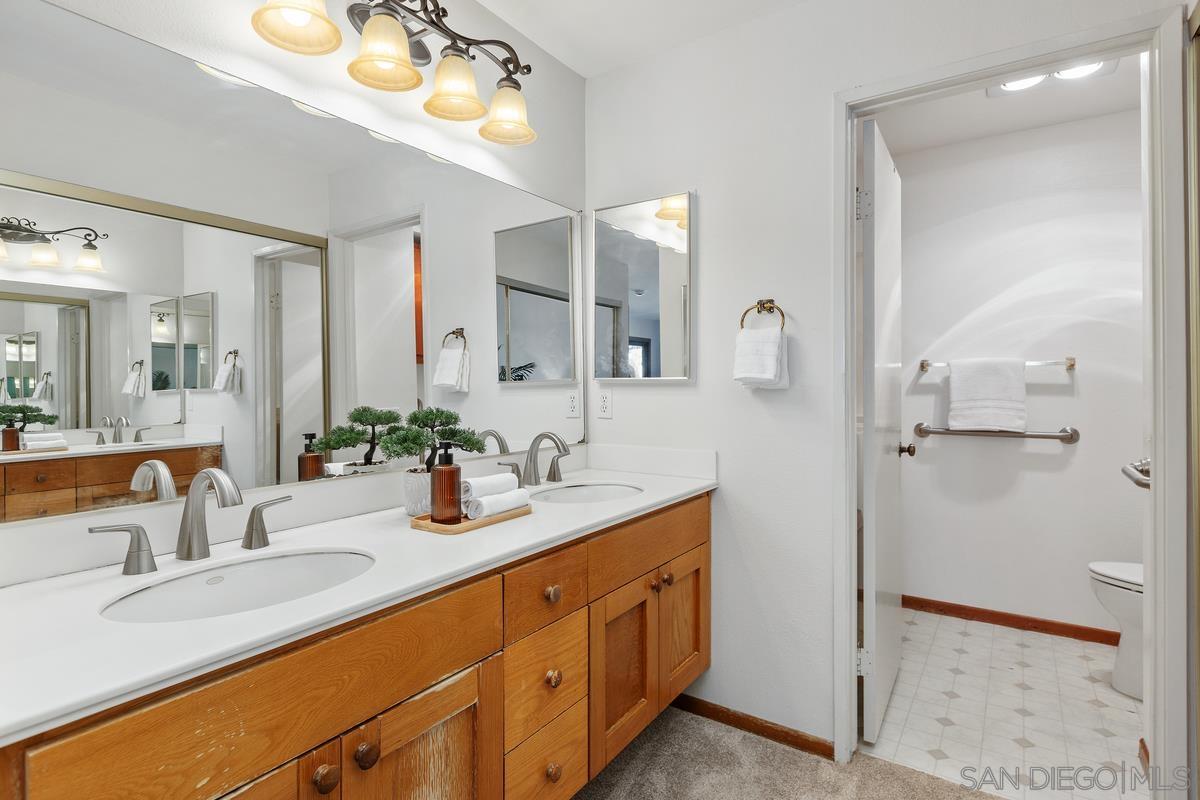 Detail Gallery Image 25 of 35 For 8840  Villa La Jolla Dr  #203,  La Jolla,  CA 92037 - 2 Beds | 2 Baths