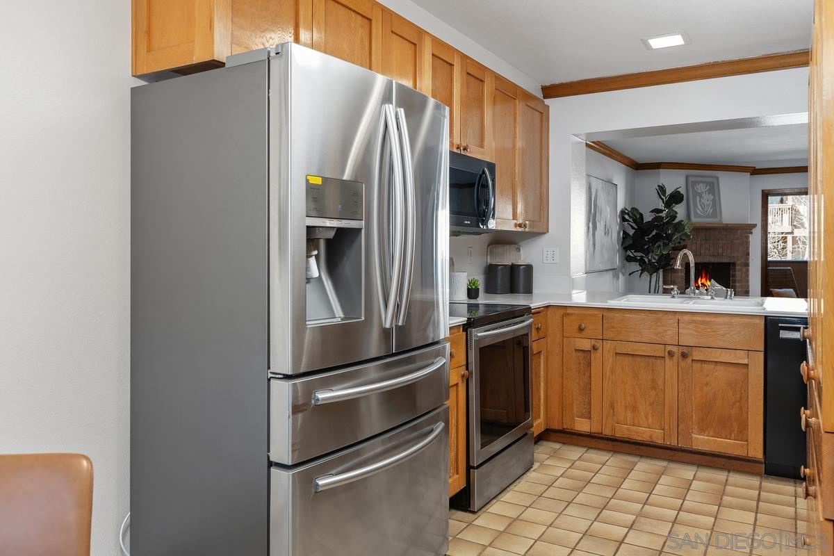 Detail Gallery Image 28 of 35 For 8840  Villa La Jolla Dr  #203,  La Jolla,  CA 92037 - 2 Beds | 2 Baths