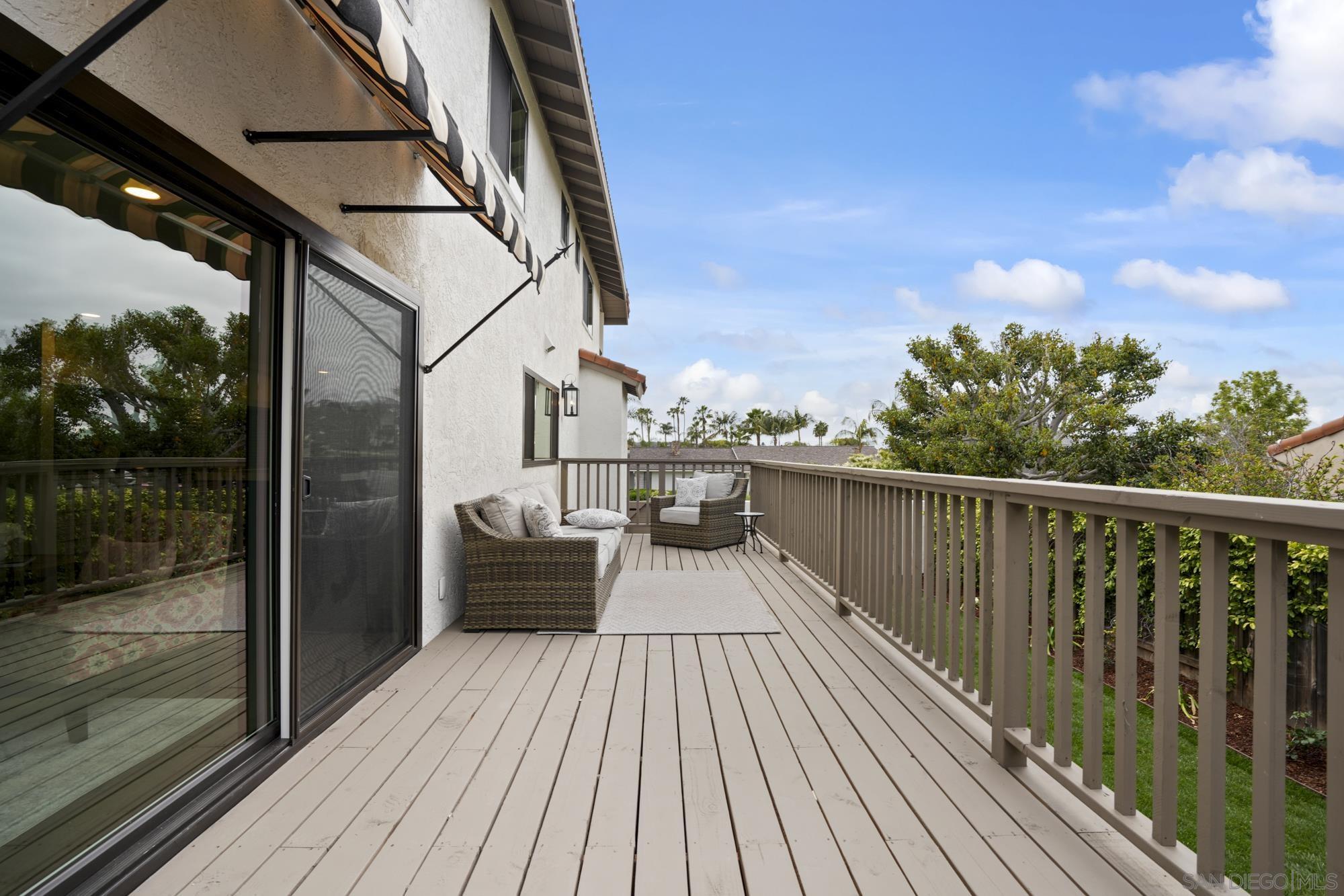 Detail Gallery Image 13 of 33 For 2904  Levante St, Carlsbad,  CA 92009 - 4 Beds | 2/1 Baths