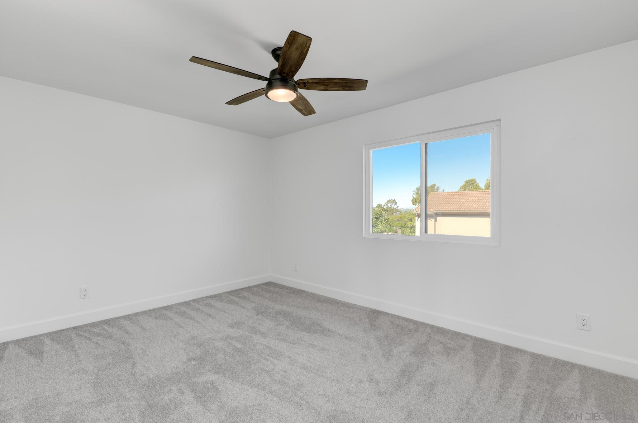 Detail Gallery Image 22 of 33 For 2904  Levante St, Carlsbad,  CA 92009 - 4 Beds | 2/1 Baths