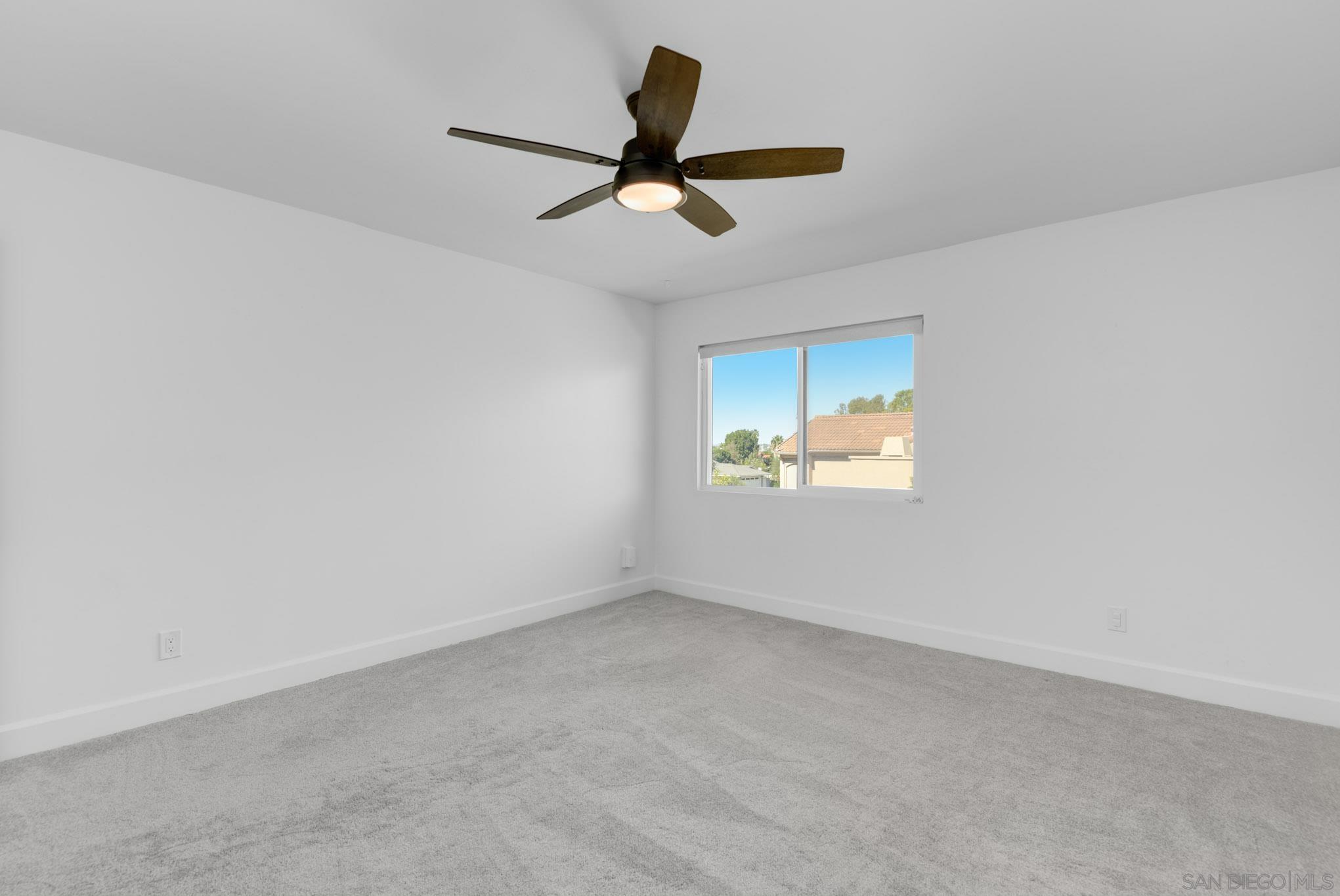 Detail Gallery Image 24 of 33 For 2904  Levante St, Carlsbad,  CA 92009 - 4 Beds | 2/1 Baths