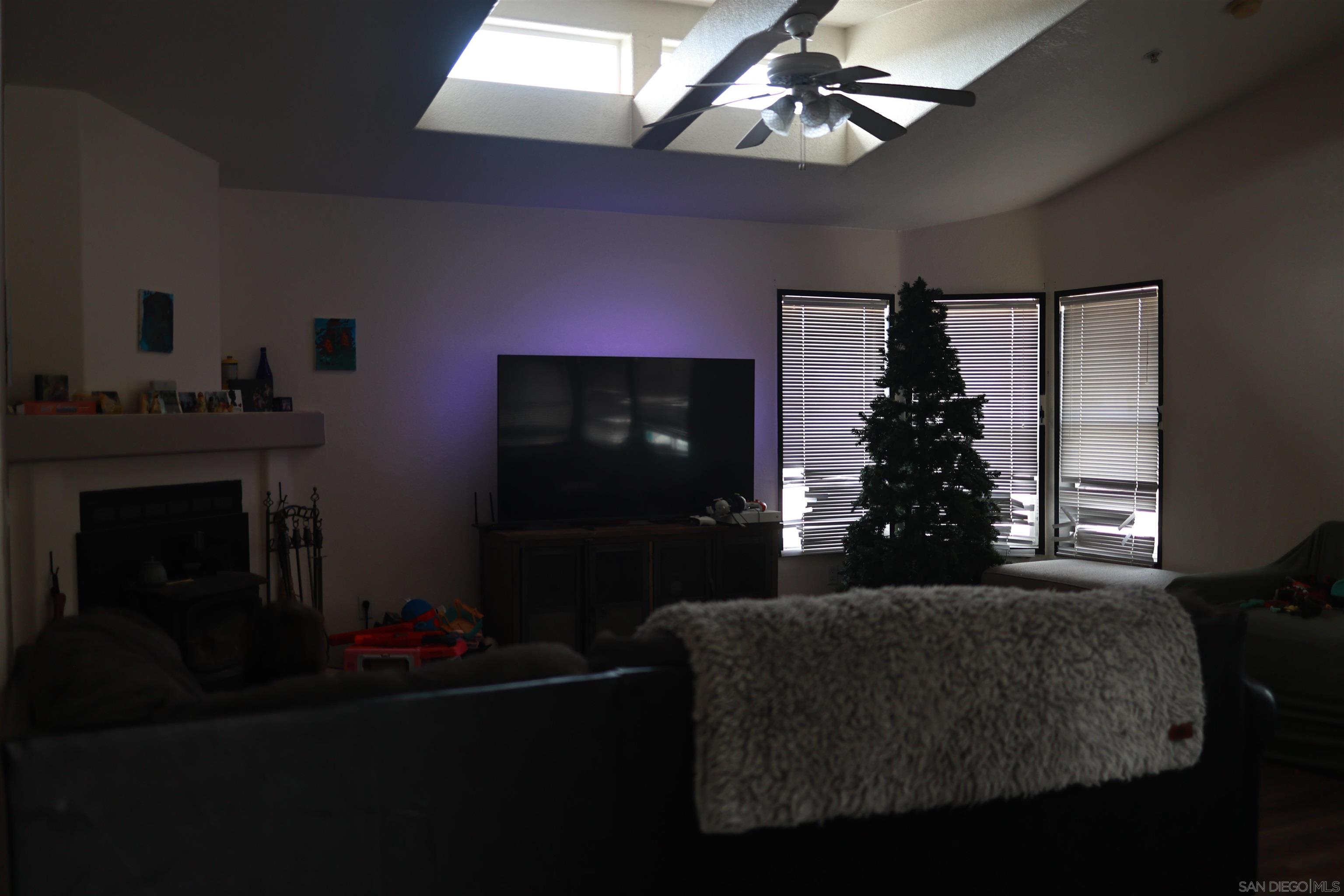 Detail Gallery Image 2 of 21 For 1122  Tierra Del Sol, Boulevard,  CA 91905 - 3 Beds | 2 Baths