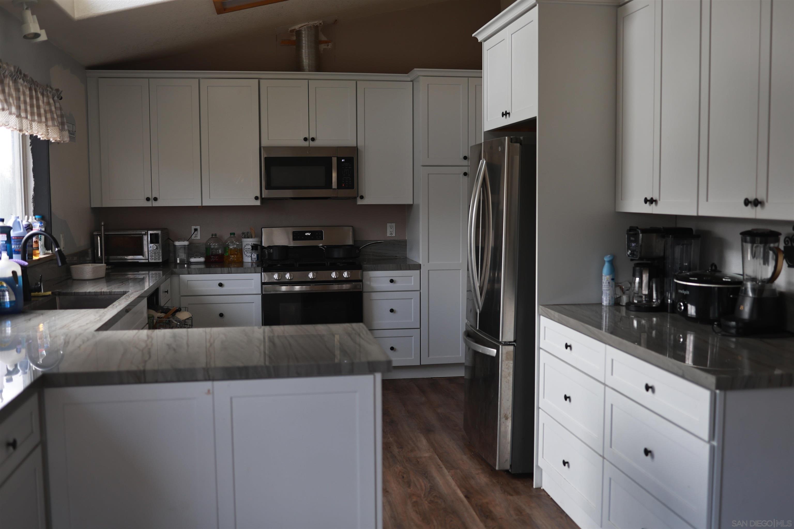 Detail Gallery Image 11 of 21 For 1122  Tierra Del Sol, Boulevard,  CA 91905 - 3 Beds | 2 Baths