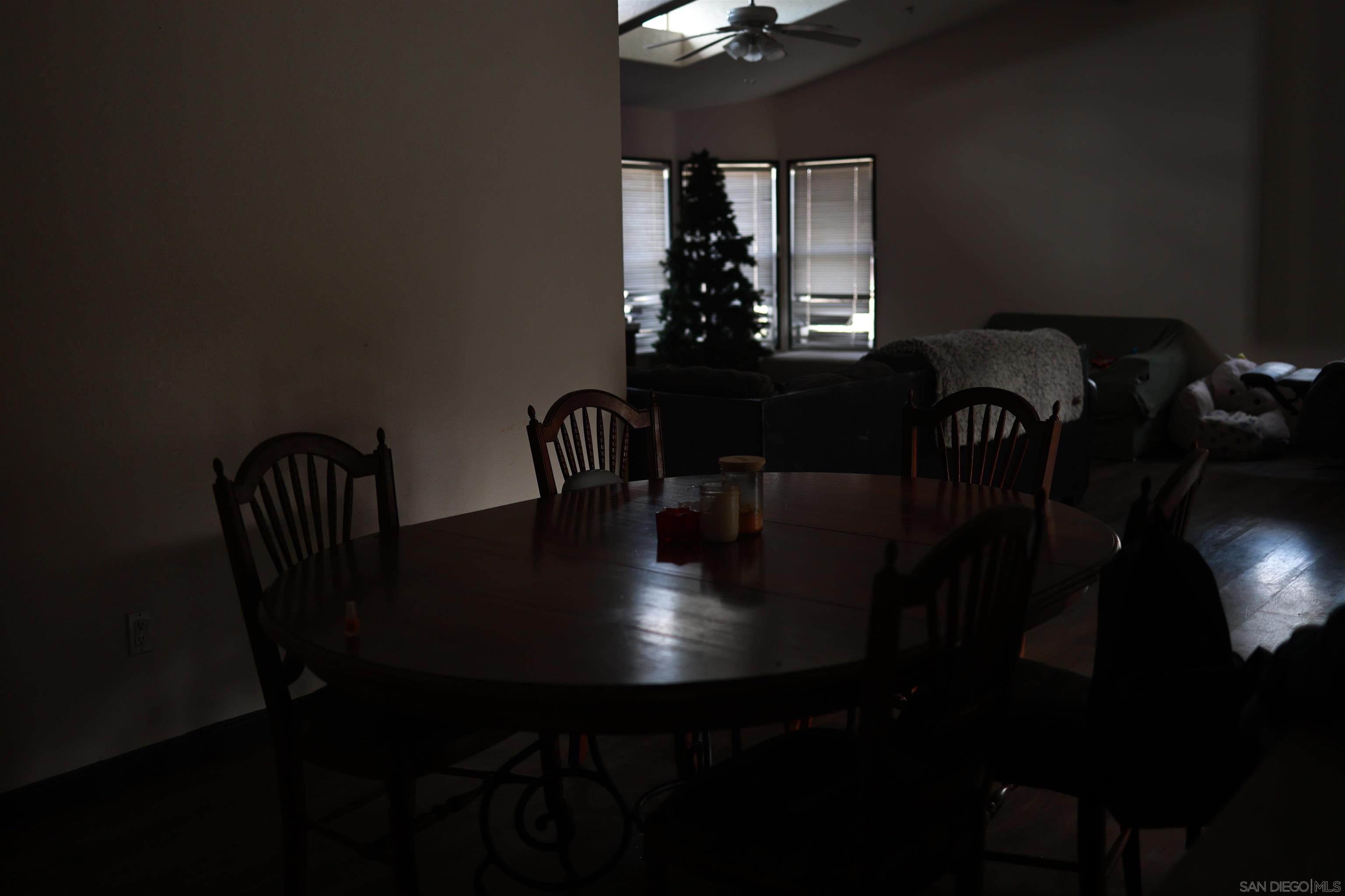 Detail Gallery Image 10 of 21 For 1122  Tierra Del Sol, Boulevard,  CA 91905 - 3 Beds | 2 Baths