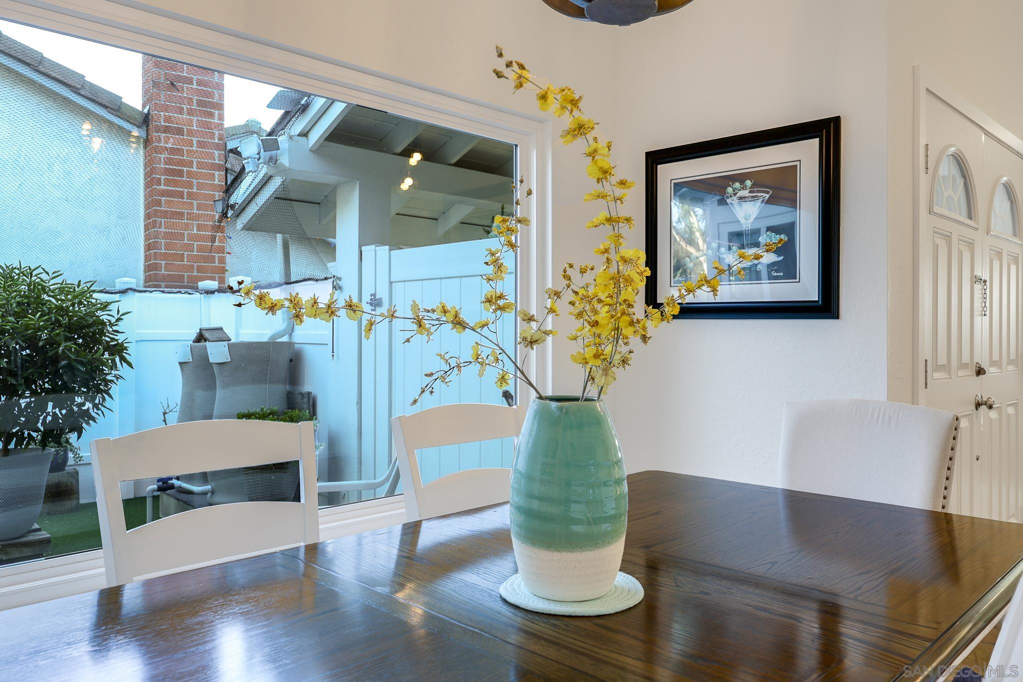 Detail Gallery Image 12 of 40 For 9877  Paseo Montril, San Diego,  CA 92129 - 3 Beds | 2 Baths