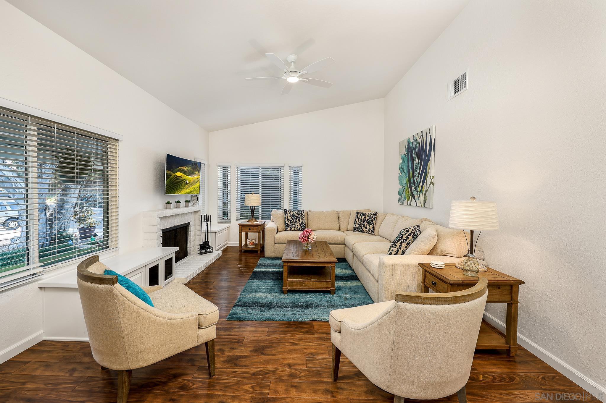 Detail Gallery Image 7 of 40 For 9877  Paseo Montril, San Diego,  CA 92129 - 3 Beds | 2 Baths