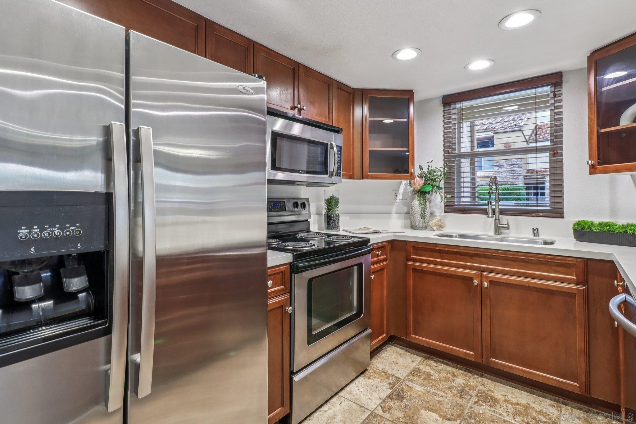 Detail Gallery Image 16 of 61 For 15373  Maturin Dr  #178,  San Diego,  CA 92127 - 1 Beds | 1 Baths