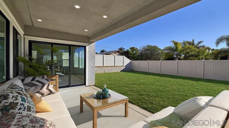 Detail Gallery Image 6 of 20 For 2312  Loker Way, Oceanside,  CA 92054 - 4 Beds | 3/1 Baths