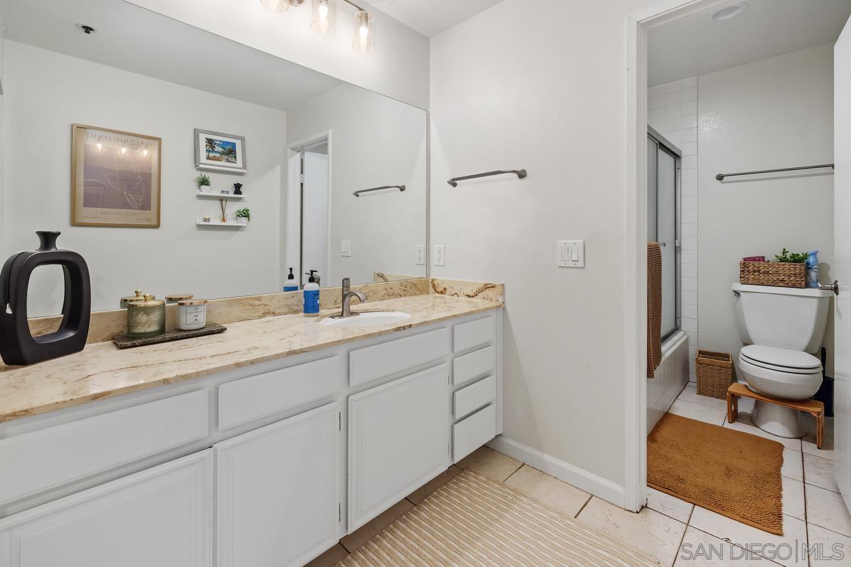Detail Gallery Image 15 of 22 For 2414  Front St  #31,  San Diego,  CA 92101 - 2 Beds | 2 Baths
