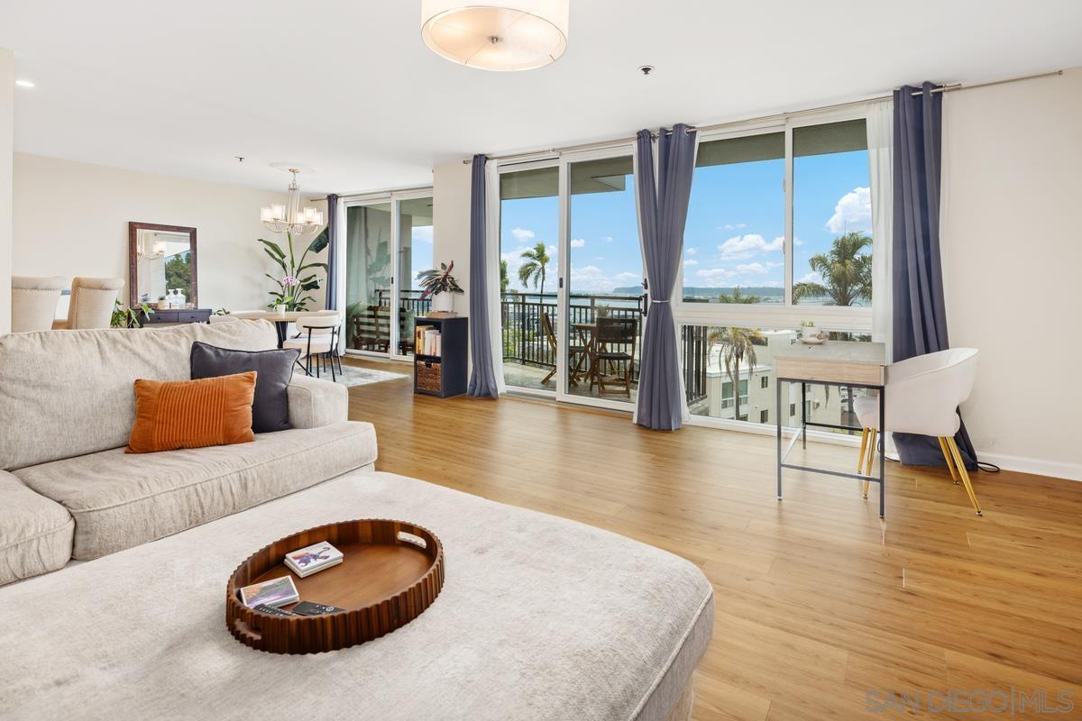 Detail Gallery Image 5 of 22 For 2414  Front St  #31,  San Diego,  CA 92101 - 2 Beds | 2 Baths
