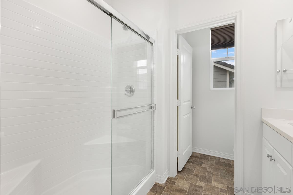 Detail Gallery Image 8 of 26 For 513  Sanderling Lane, Imperial Beach,  CA 91932 - 2 Beds | 2/1 Baths