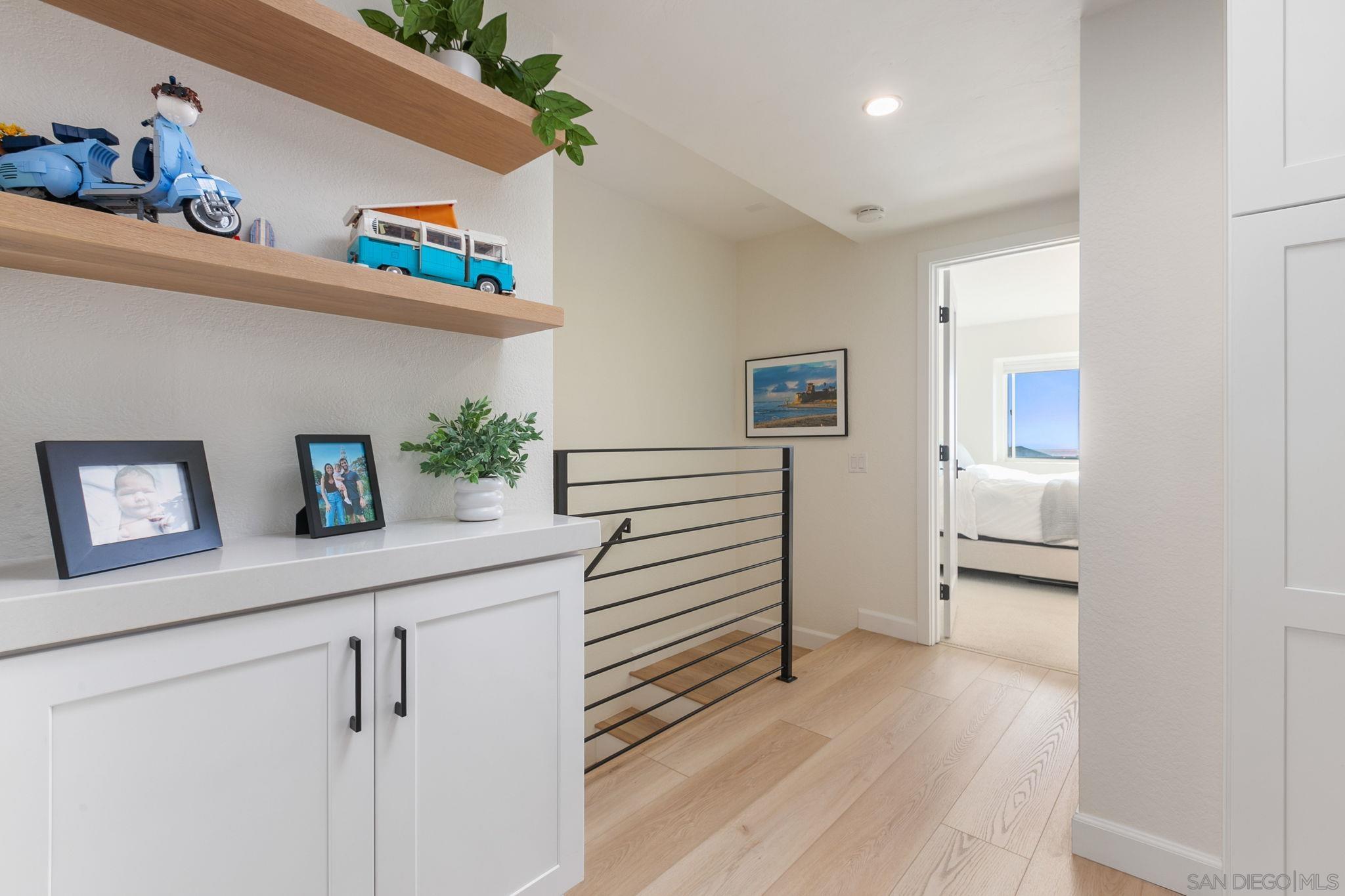 Detail Gallery Image 11 of 24 For 2140  Orinda Dr  #E,  Cardiff By The Sea,  CA 92007 - 3 Beds | 2 Baths