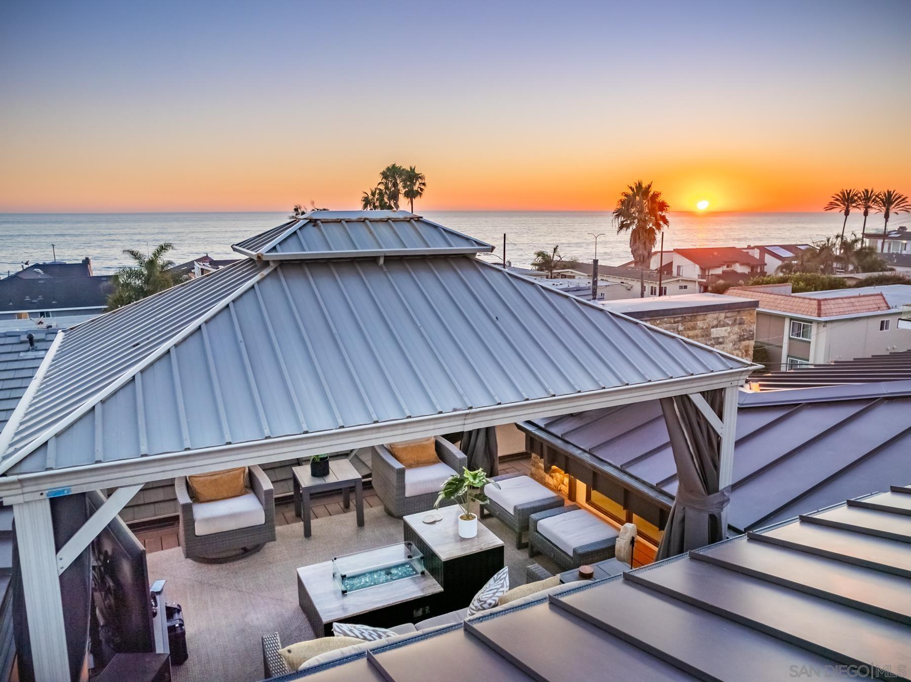 Detail Gallery Image 32 of 37 For 187  Cherry Ave, Carlsbad,  CA 92008 - 4 Beds | 4/2 Baths