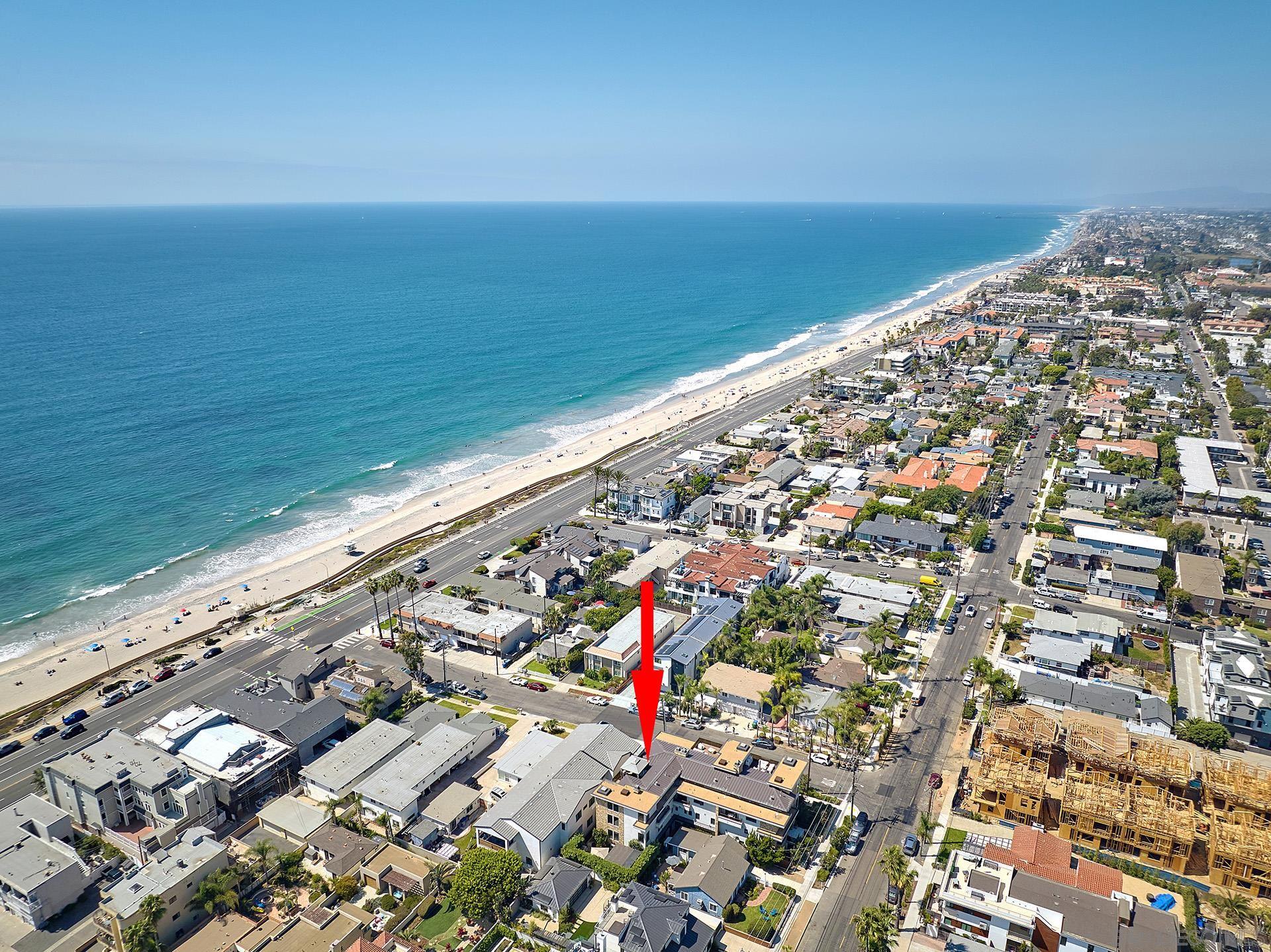 Detail Gallery Image 5 of 37 For 187  Cherry Ave, Carlsbad,  CA 92008 - 4 Beds | 4/2 Baths