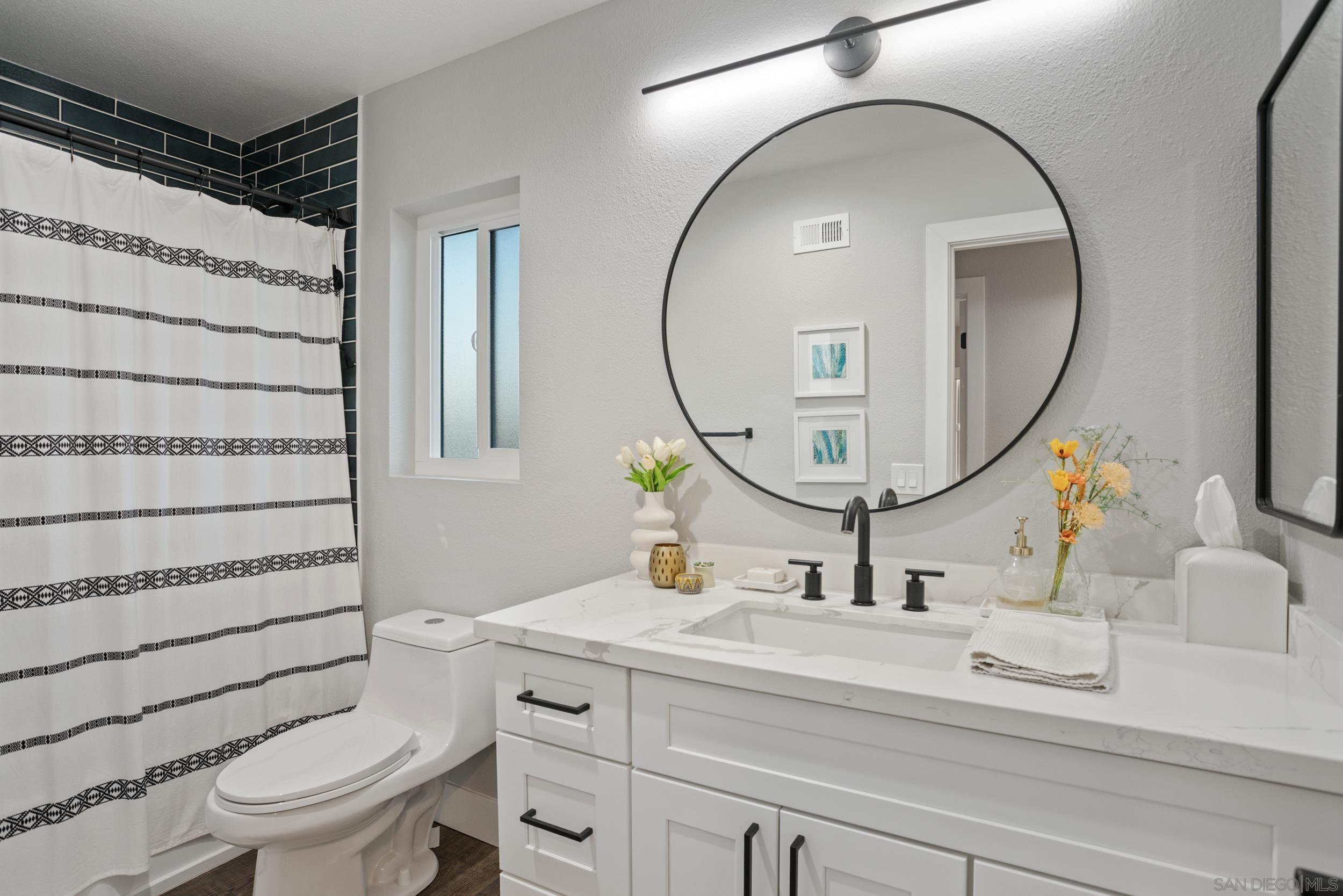 Detail Gallery Image 15 of 39 For 4588  Vinyard St, Oceanside,  CA 92057 - 4 Beds | 2/1 Baths