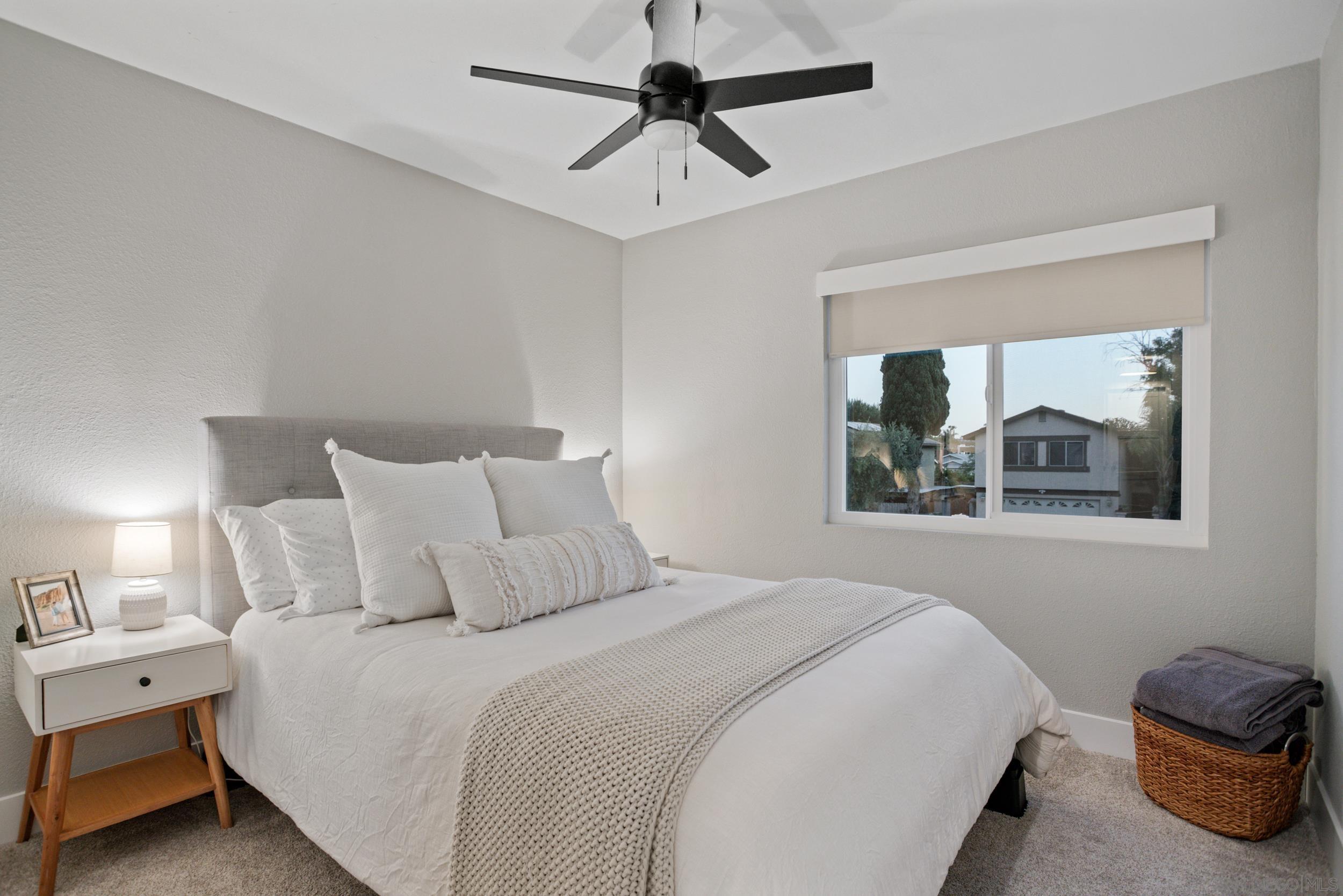 Detail Gallery Image 16 of 39 For 4588  Vinyard St, Oceanside,  CA 92057 - 4 Beds | 2/1 Baths
