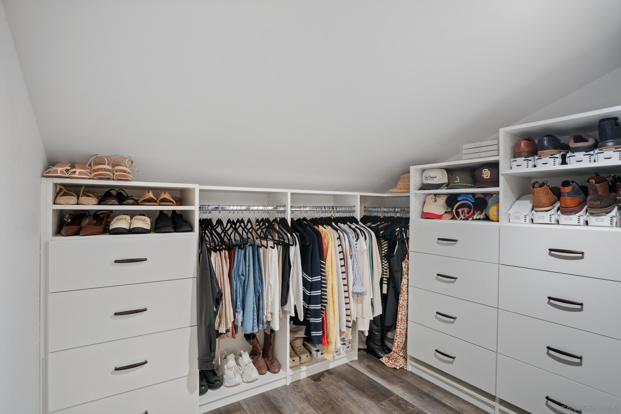 Detail Gallery Image 25 of 39 For 4588  Vinyard St, Oceanside,  CA 92057 - 4 Beds | 2/1 Baths