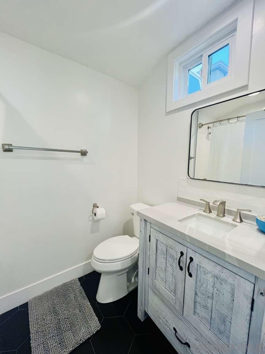 Detail Gallery Image 14 of 24 For 24345  Vista Point Ln, Dana Point,  CA 92629 - 2 Beds | 2/1 Baths