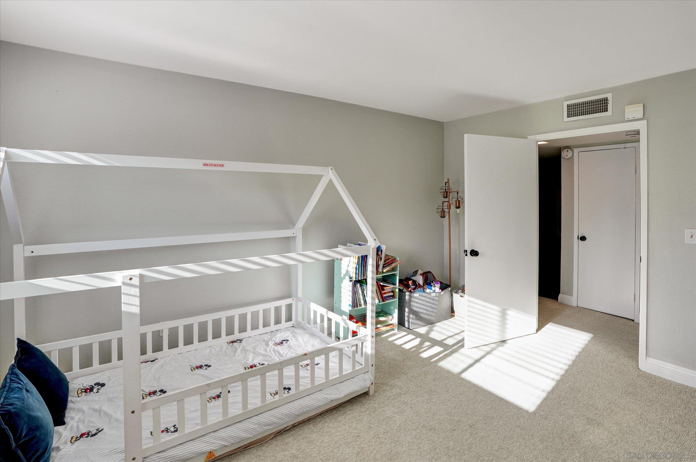 Detail Gallery Image 17 of 34 For 6786  Caminito Del Greco, San Diego,  CA 92120 - 2 Beds | 2/1 Baths