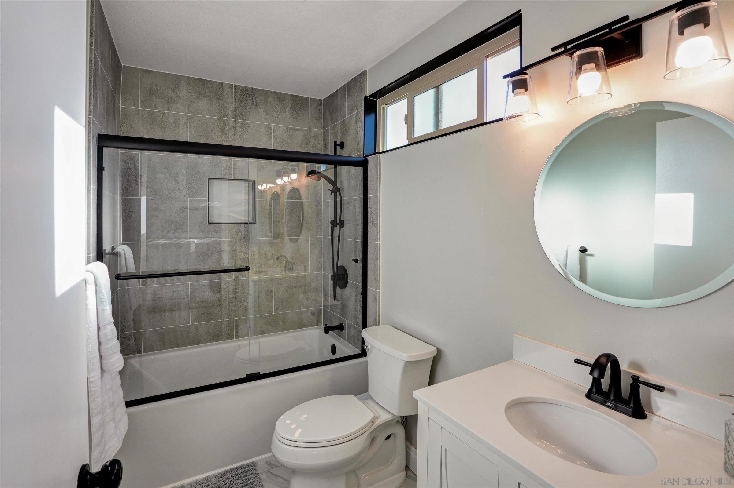 Detail Gallery Image 18 of 34 For 6786  Caminito Del Greco, San Diego,  CA 92120 - 2 Beds | 2/1 Baths