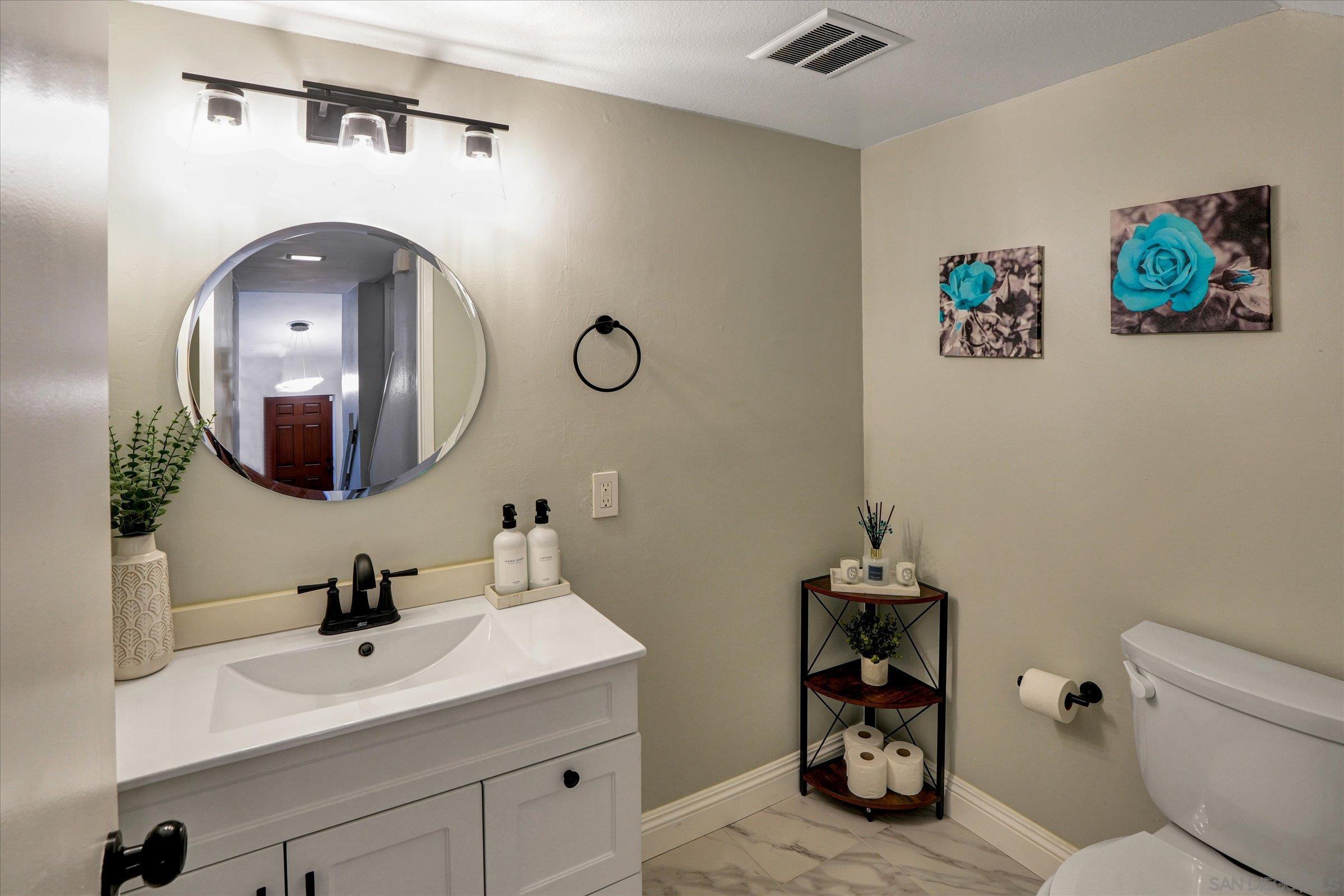 Detail Gallery Image 3 of 34 For 6786  Caminito Del Greco, San Diego,  CA 92120 - 2 Beds | 2/1 Baths