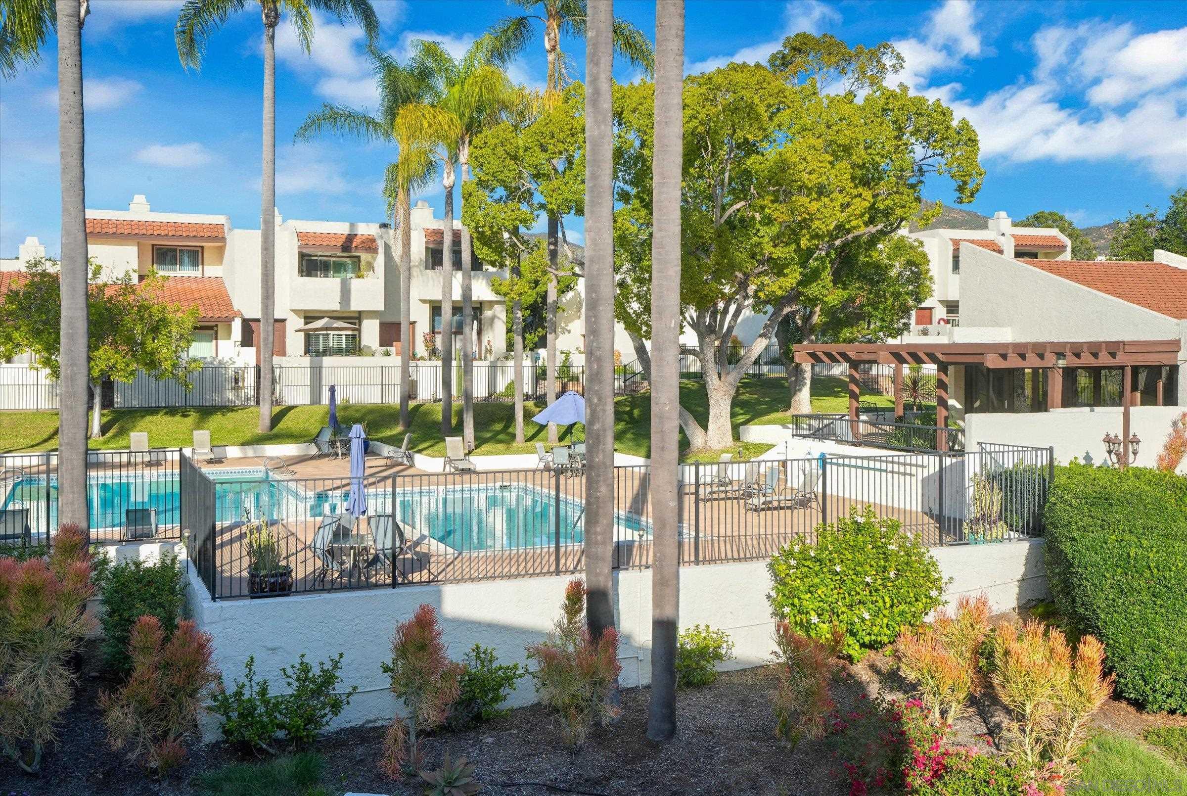 Detail Gallery Image 25 of 34 For 6786  Caminito Del Greco, San Diego,  CA 92120 - 2 Beds | 2/1 Baths