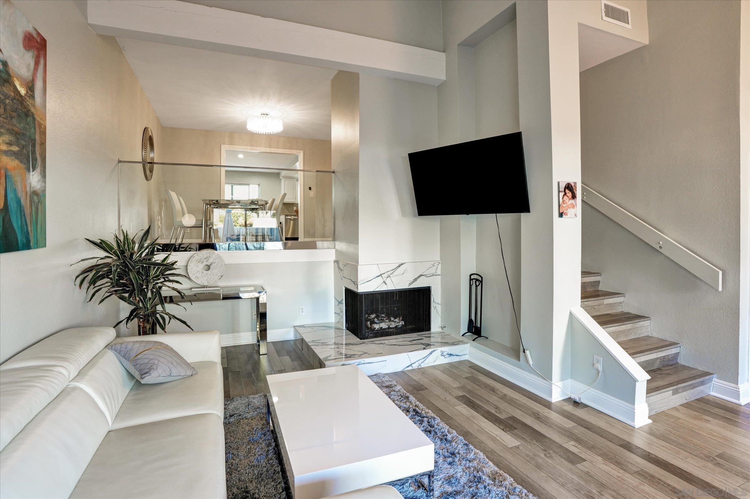 Detail Gallery Image 8 of 34 For 6786  Caminito Del Greco, San Diego,  CA 92120 - 2 Beds | 2/1 Baths