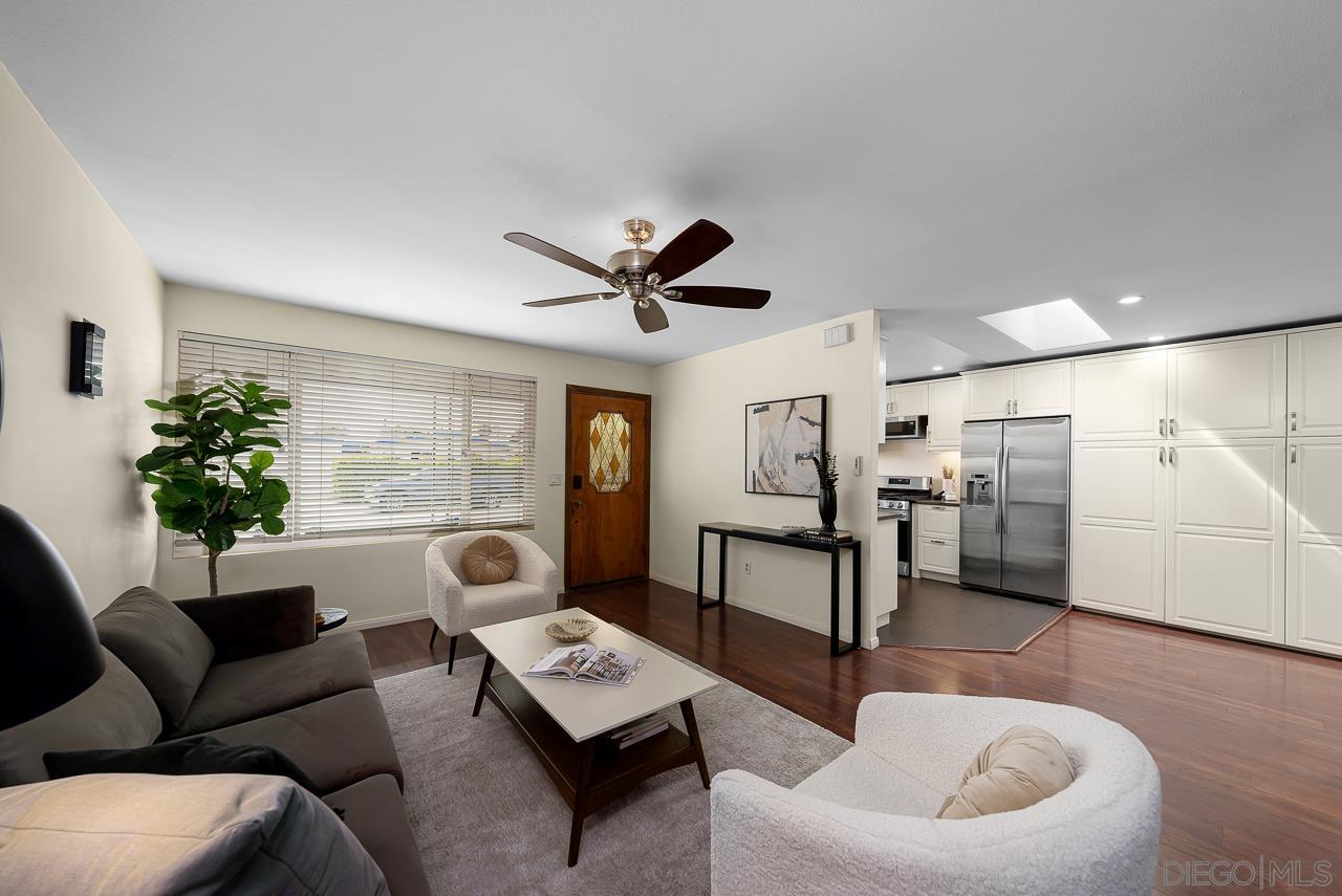 Detail Gallery Image 2 of 30 For 4034  Conrad Ave, San Diego,  CA 92117 - 3 Beds | 2 Baths