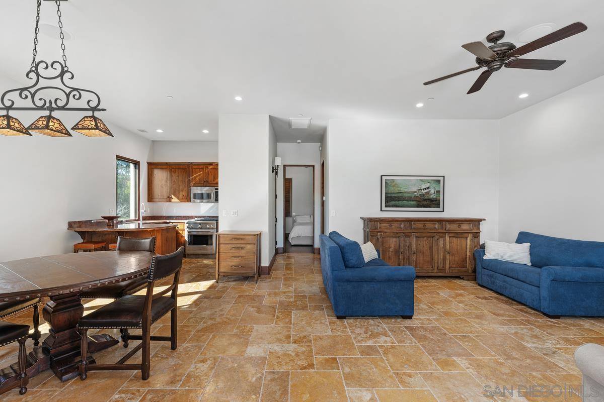 Detail Gallery Image 19 of 28 For 14778  El Rodeo Ct, Rancho Santa Fe,  CA 92067 - 7 Beds | 7/3 Baths