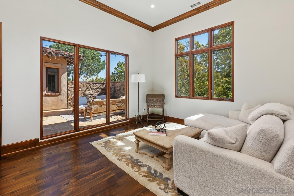 Detail Gallery Image 10 of 28 For 14778  El Rodeo Ct, Rancho Santa Fe,  CA 92067 - 7 Beds | 7/3 Baths