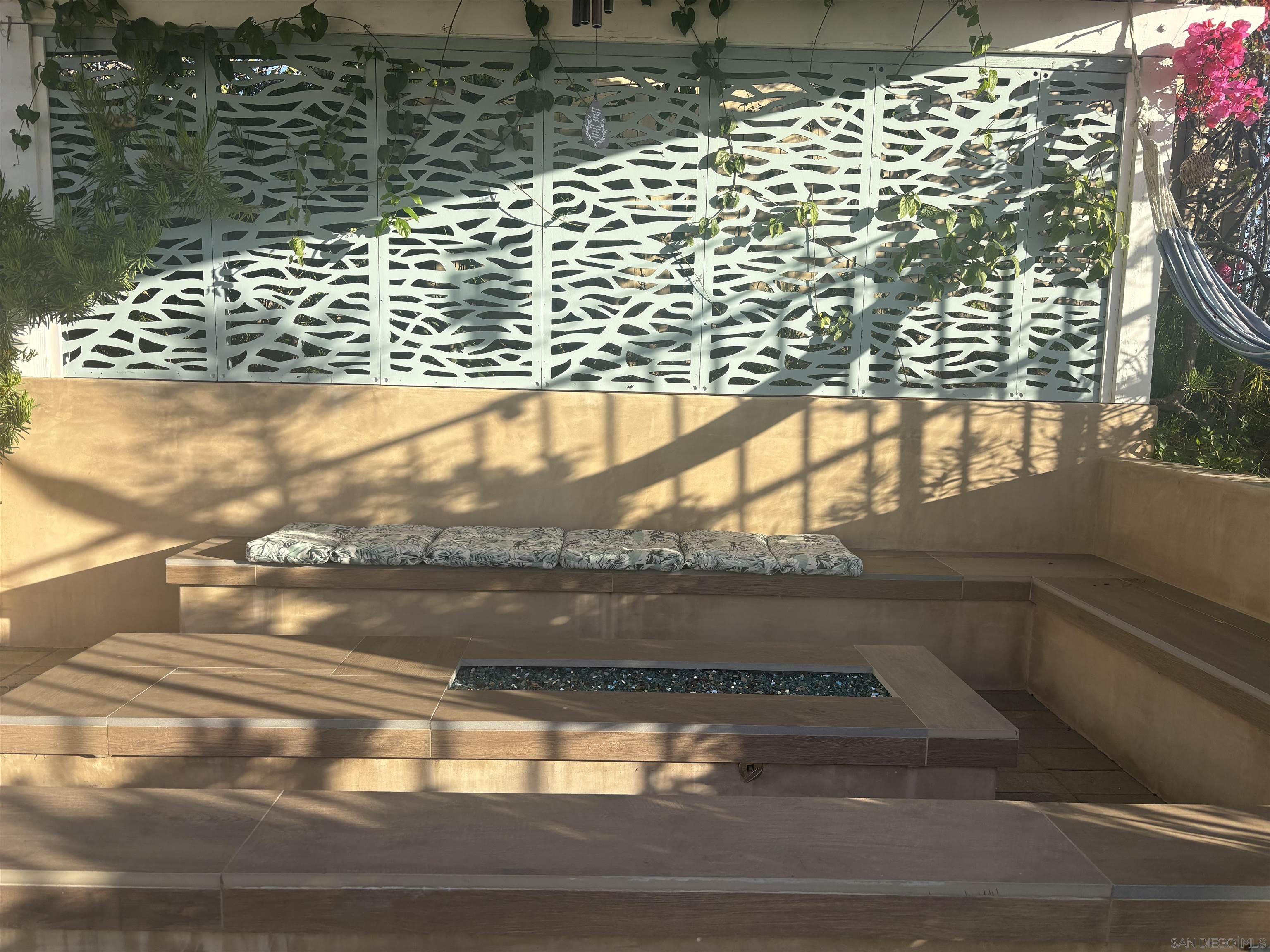 Detail Gallery Image 7 of 16 For 4783 Marblehead  Marblehead Bay Drive, Oceanside,  CA 92057 - 4 Beds | 3 Baths