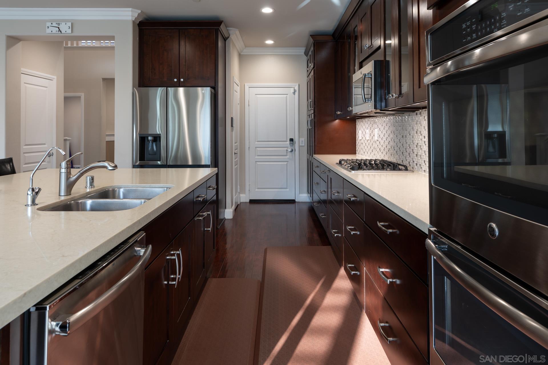 Detail Gallery Image 11 of 75 For 11727  Coriander Way, Corona,  CA 92883 - 5 Beds | 3/1 Baths