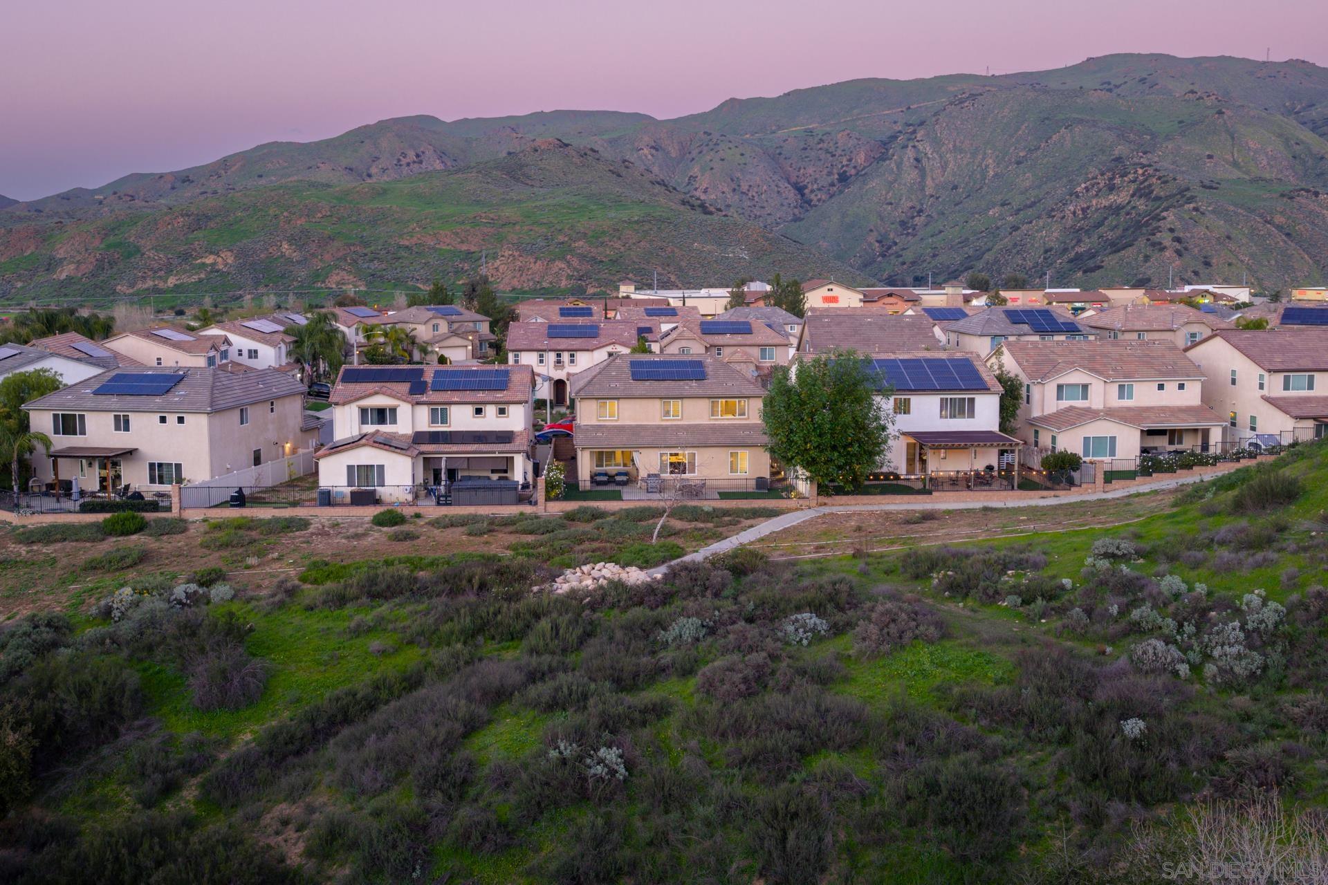 Detail Gallery Image 63 of 75 For 11727  Coriander Way, Corona,  CA 92883 - 5 Beds | 3/1 Baths