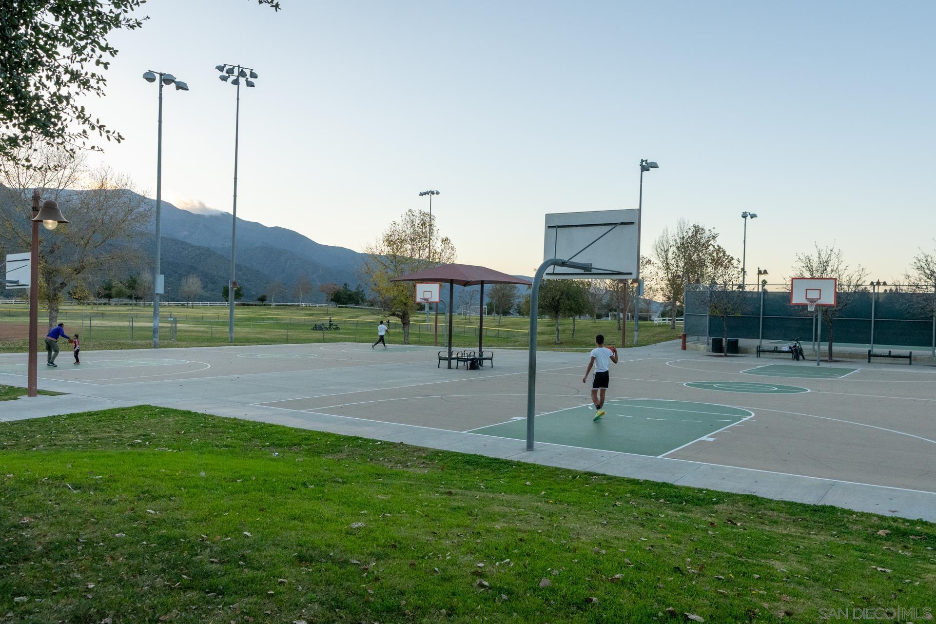 Detail Gallery Image 66 of 75 For 11727  Coriander Way, Corona,  CA 92883 - 5 Beds | 3/1 Baths