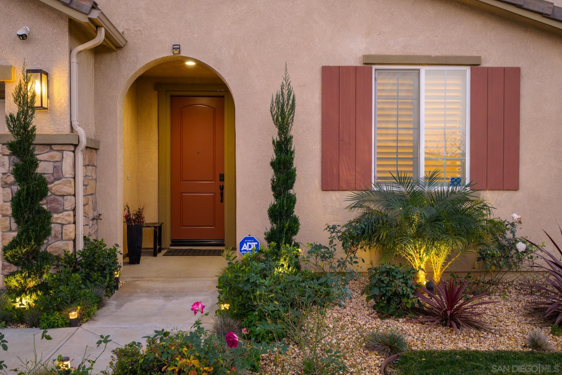 Detail Gallery Image 8 of 75 For 11727  Coriander Way, Corona,  CA 92883 - 5 Beds | 3/1 Baths