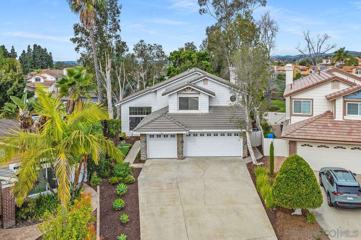 Detail Gallery Image 4 of 40 For 13522  Benbow Court, San Diego,  CA 92129 - 4 Beds | 2/1 Baths