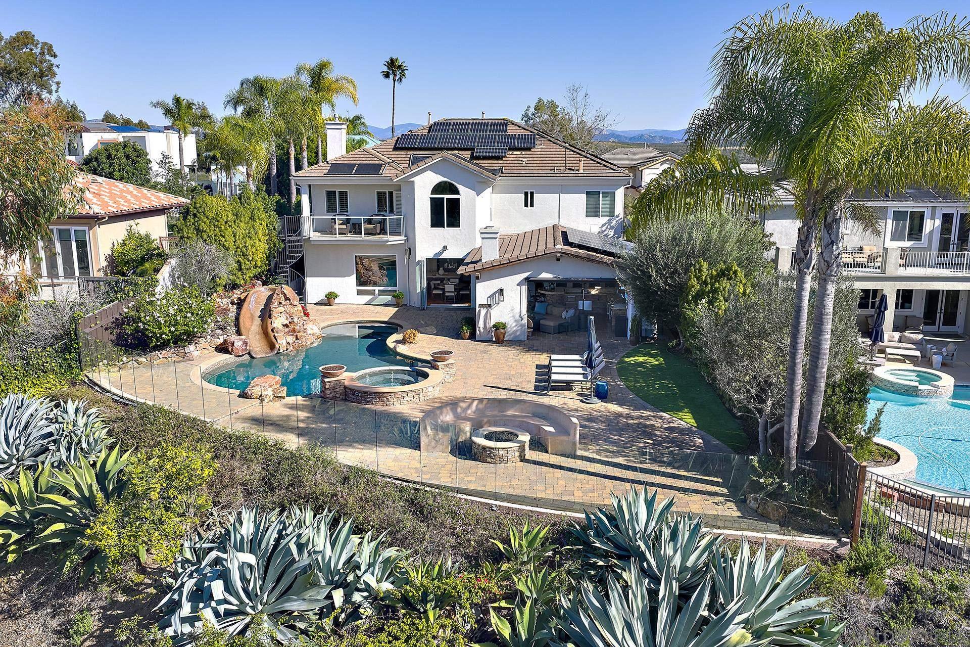 Detail Gallery Image 15 of 63 For 10626  Birch Bluff Ave, San Diego,  CA 92131 - 5 Beds | 3/1 Baths