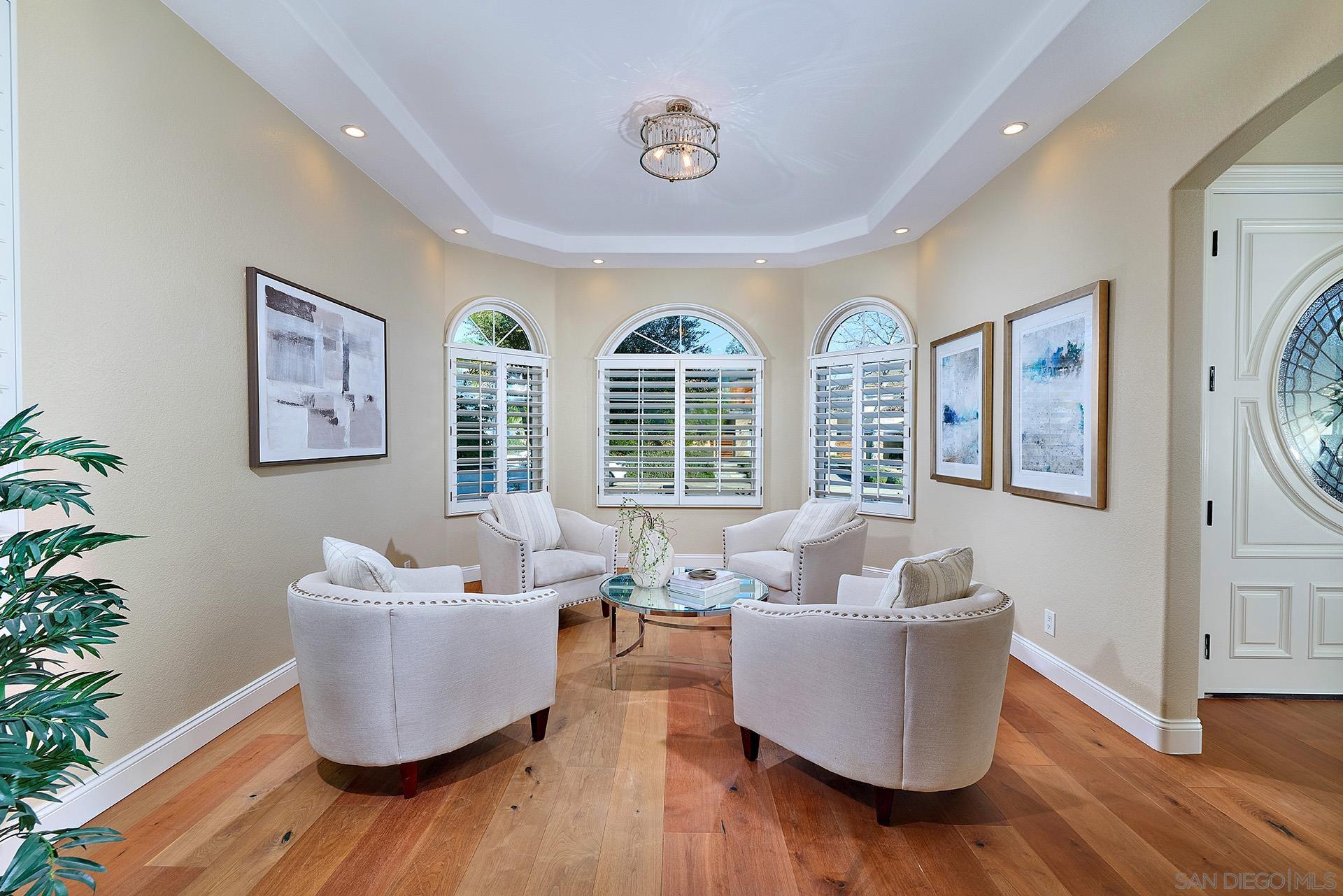 Detail Gallery Image 20 of 63 For 10626  Birch Bluff Ave, San Diego,  CA 92131 - 5 Beds | 3/1 Baths