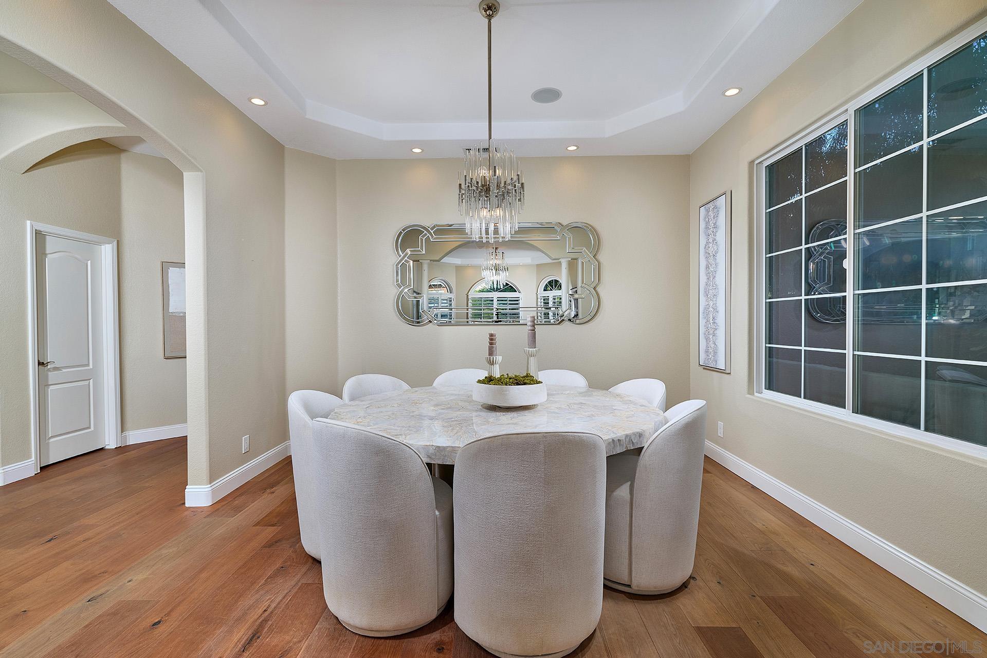 Detail Gallery Image 21 of 63 For 10626  Birch Bluff Ave, San Diego,  CA 92131 - 5 Beds | 3/1 Baths