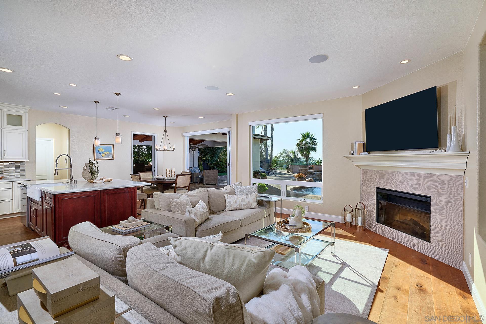 Detail Gallery Image 26 of 63 For 10626  Birch Bluff Ave, San Diego,  CA 92131 - 5 Beds | 3/1 Baths