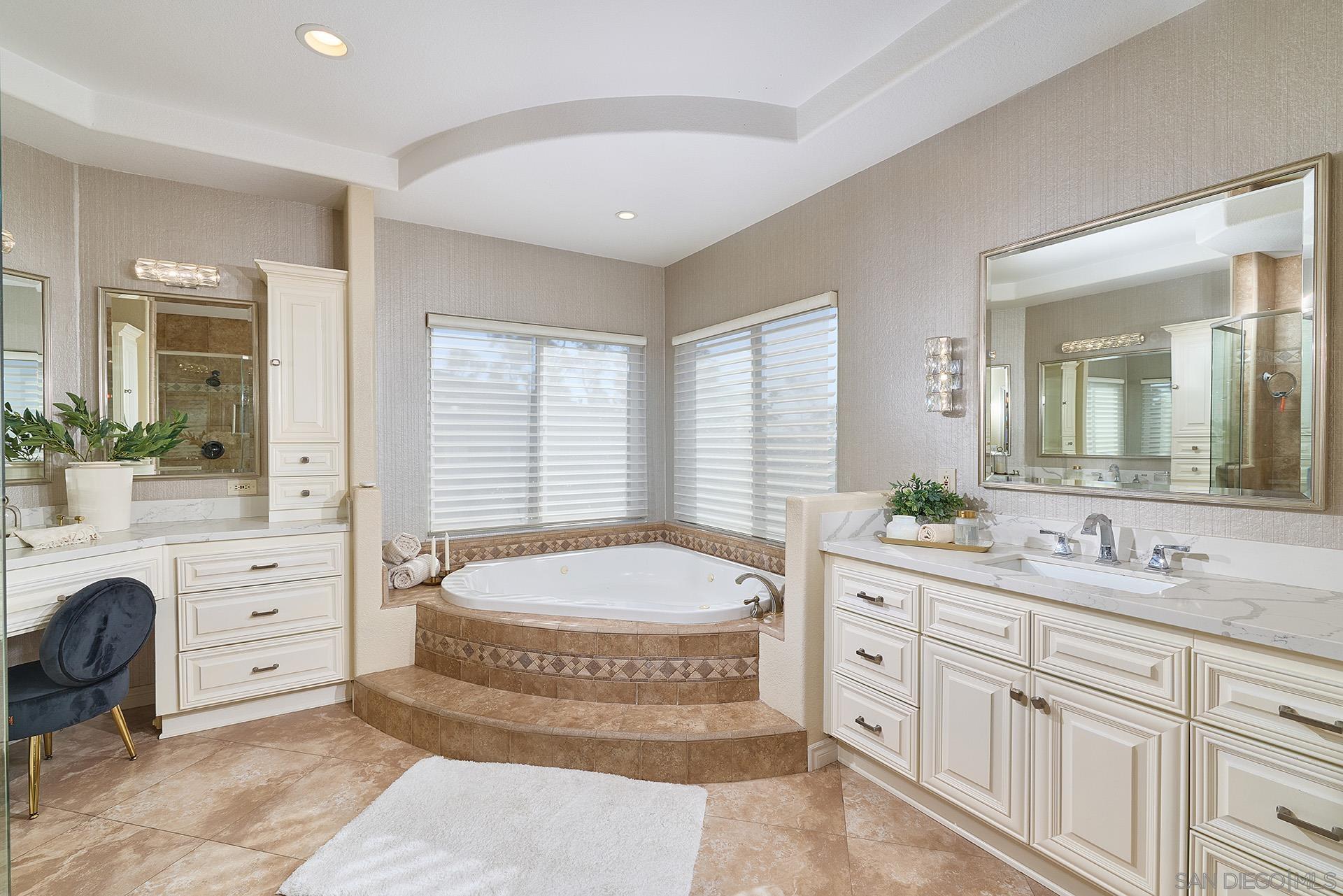 Detail Gallery Image 41 of 63 For 10626  Birch Bluff Ave, San Diego,  CA 92131 - 5 Beds | 3/1 Baths