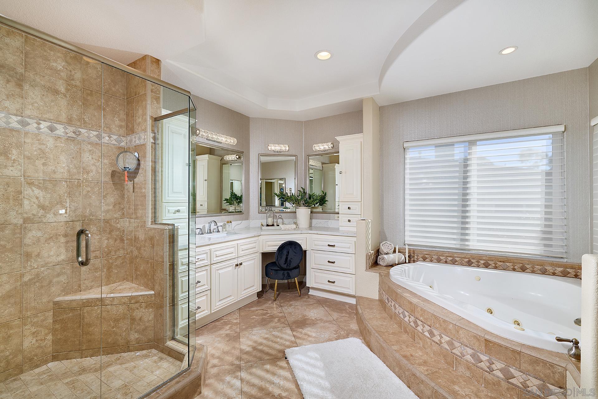 Detail Gallery Image 41 of 63 For 10626  Birch Bluff Ave, San Diego,  CA 92131 - 5 Beds | 3/1 Baths